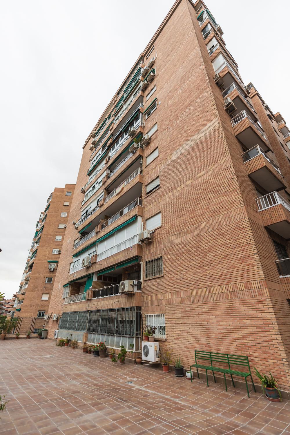 Las Flores Apartment