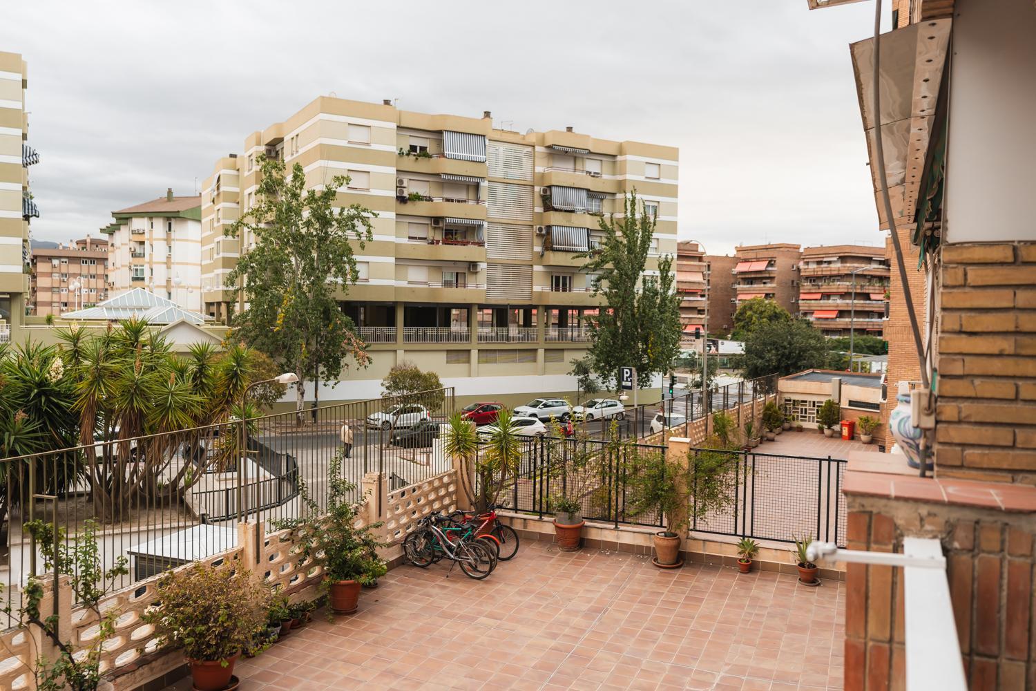 Las Flores Apartment