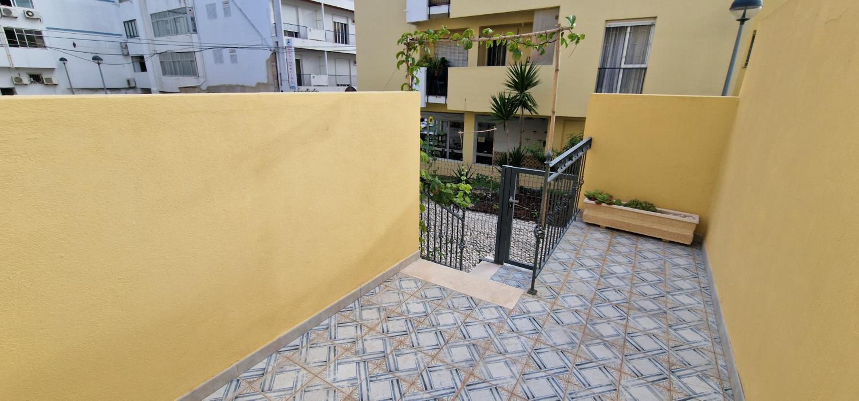 Casa da Açoteia - Bright City Center Apartment with a Private Outdoor Terrace