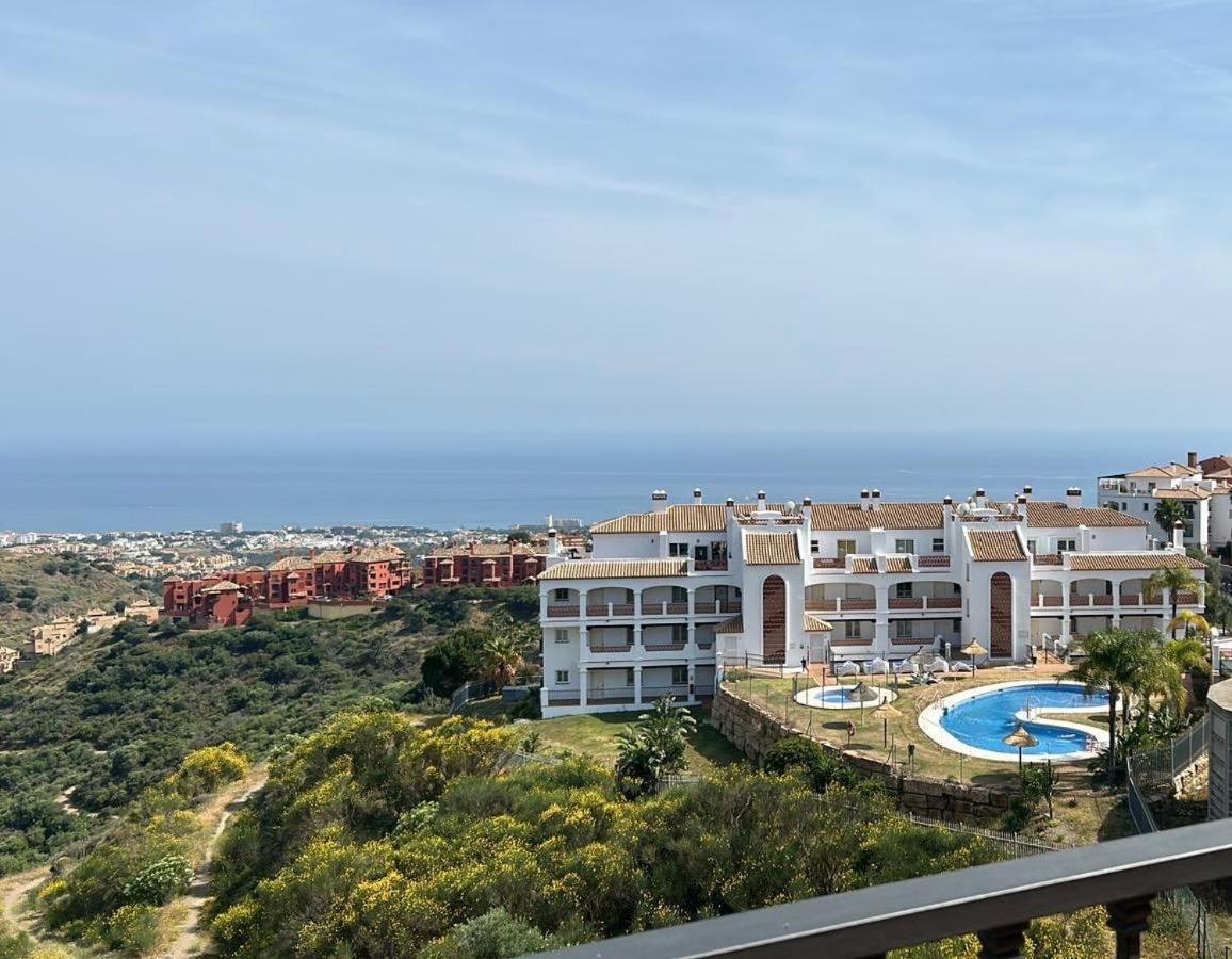 Calahonda-Penthouse Urbanizacion Las Palmeras