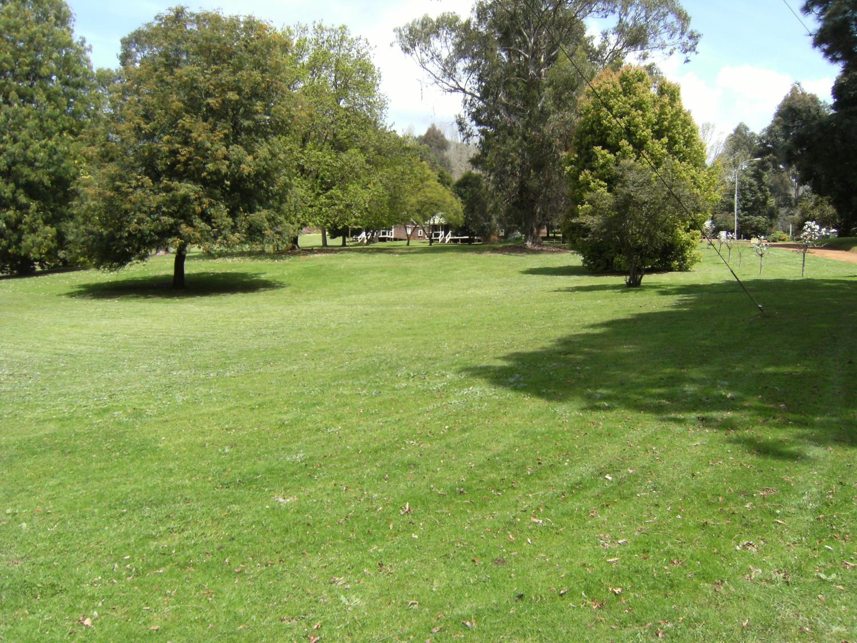 Lewana Cottages