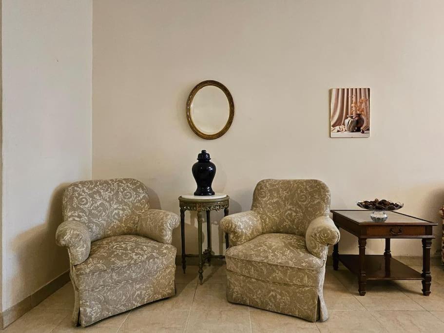 Dreamland Stylish 2BD with a garden and pool access