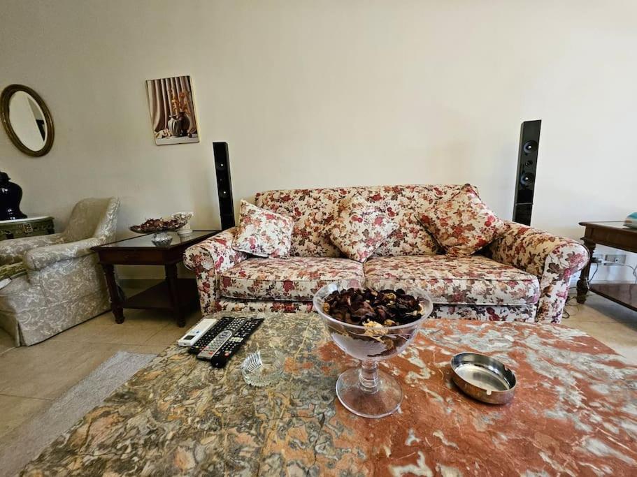 Dreamland Stylish 2BD with a garden and pool access