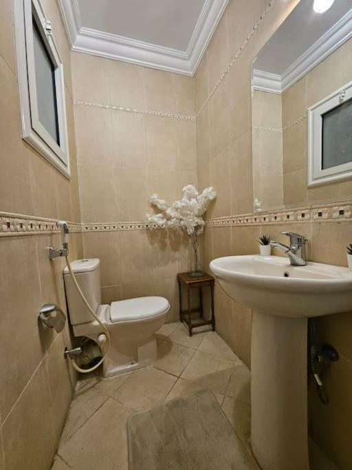 Dreamland Stylish 2BD with a garden and pool access