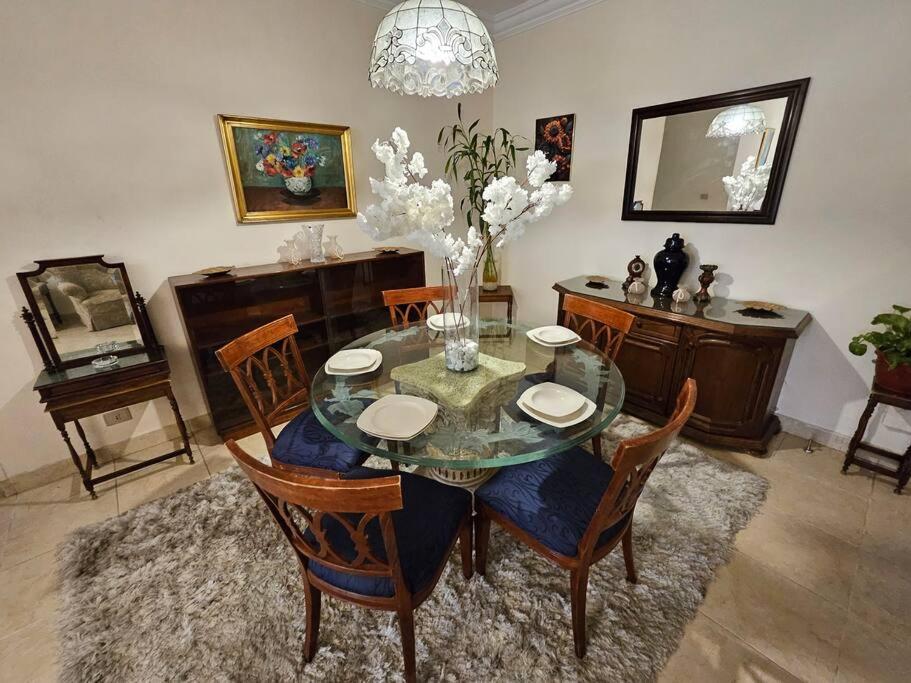 Dreamland Stylish 2BD with a garden and pool access