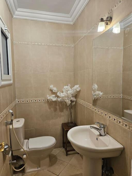 Dreamland Stylish 2BD with a garden and pool access