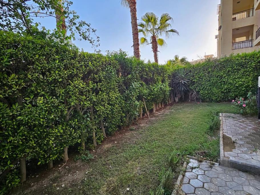 Dreamland Stylish 2BD with a garden and pool access