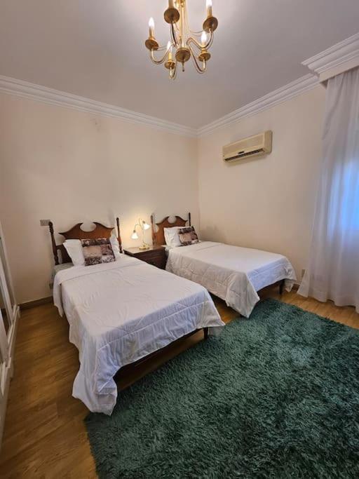 Dreamland Stylish 2BD with a garden and pool access