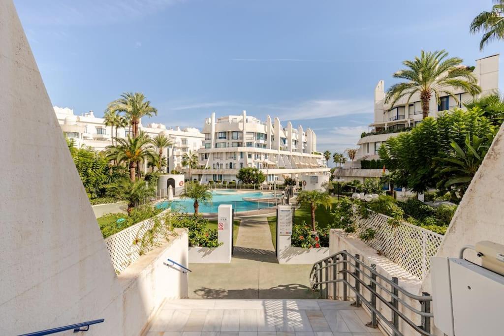 One&Lux Marbella - Lujoso Apartamento de 3 dormitorios view 2