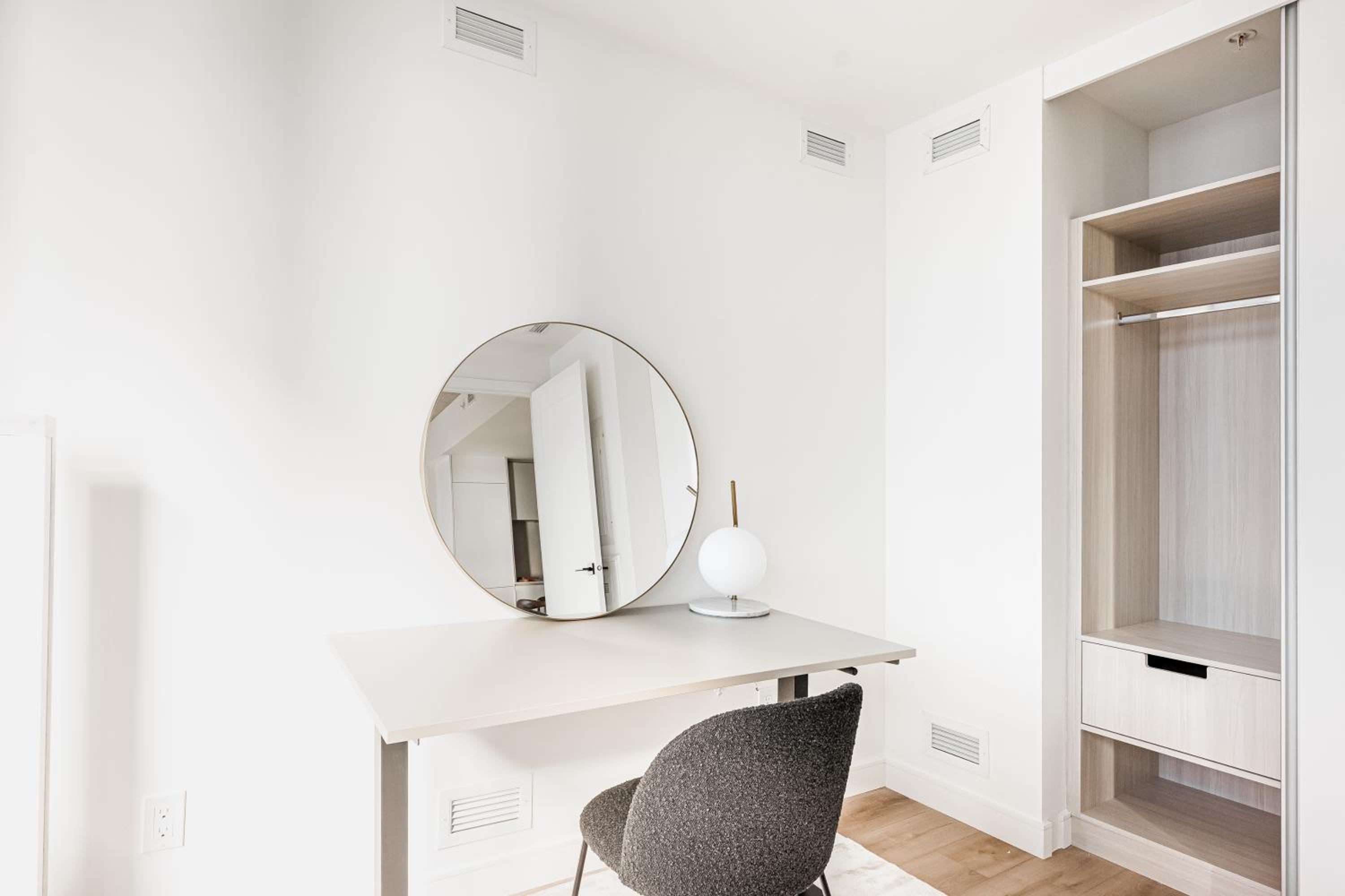 Le Mont Apartments
