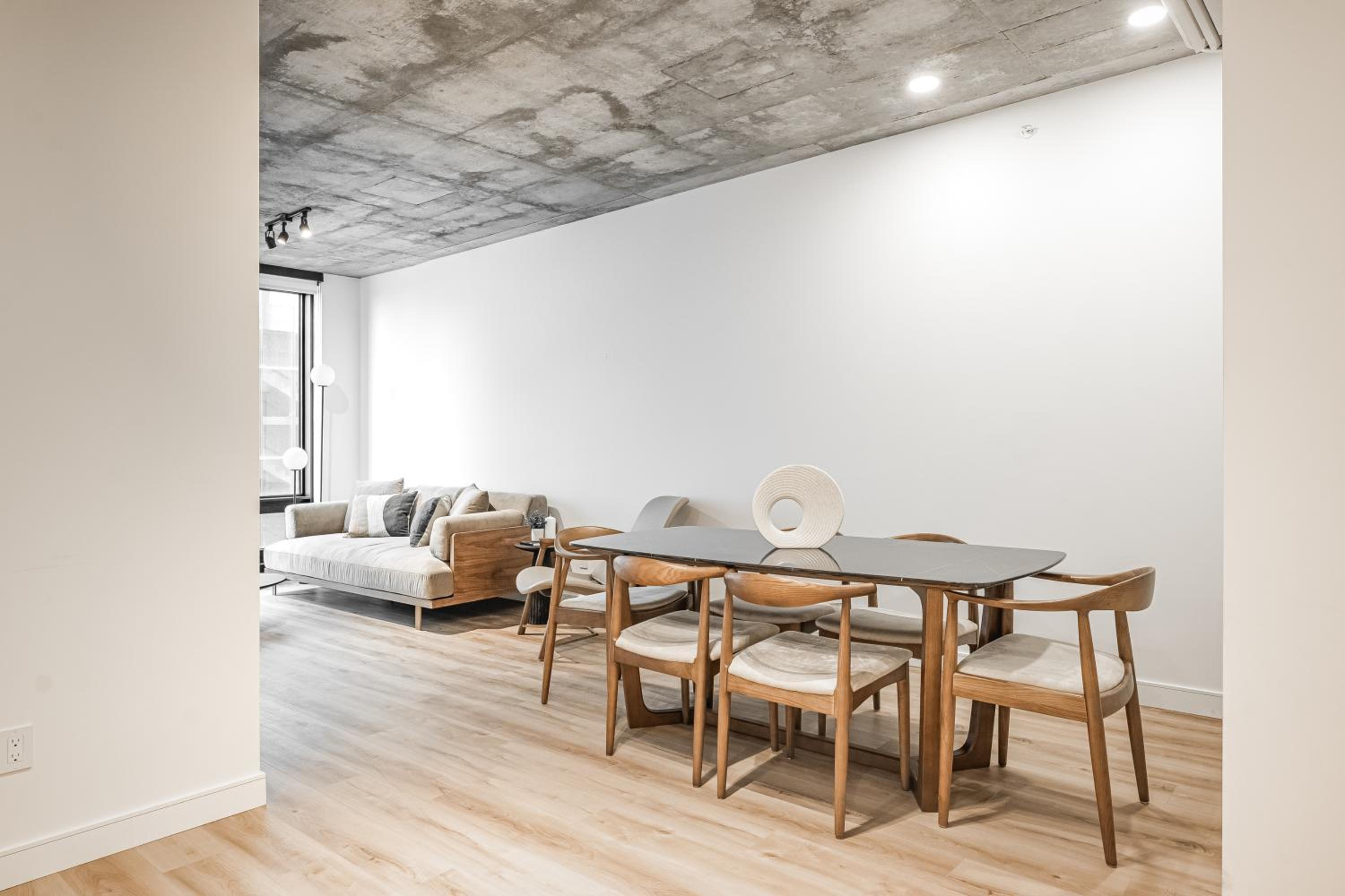 Le Mont Apartments