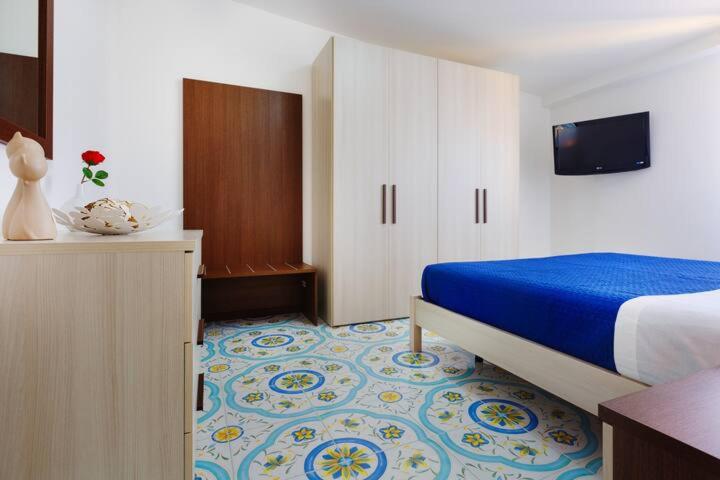 Daisy penthouse
