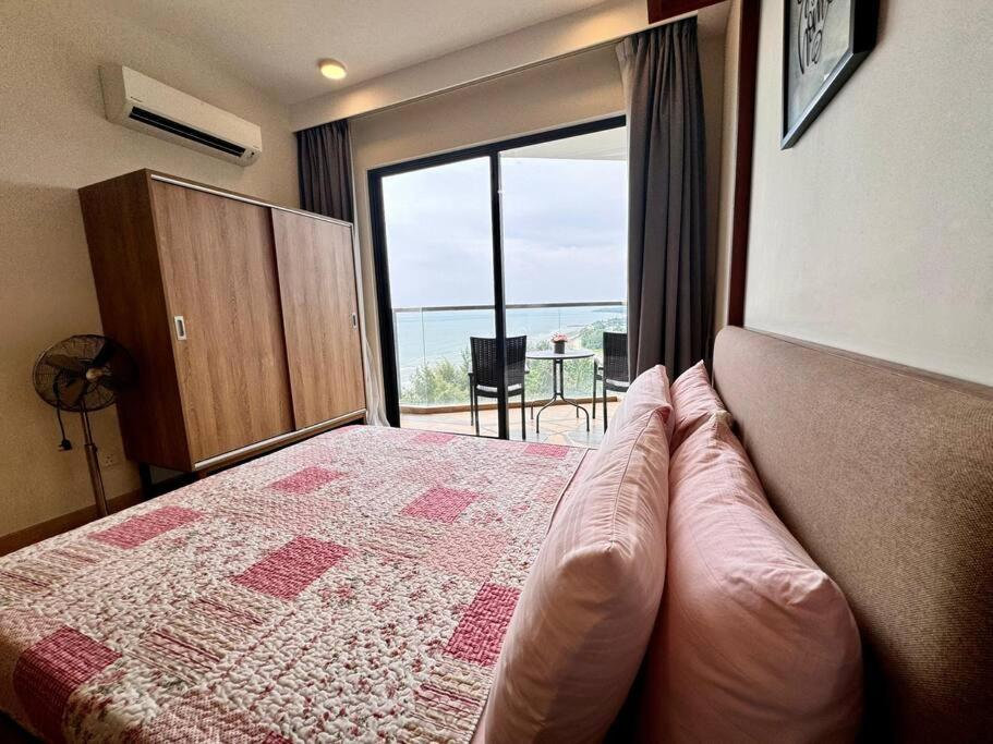 Adek's timurbay seaview photo 2