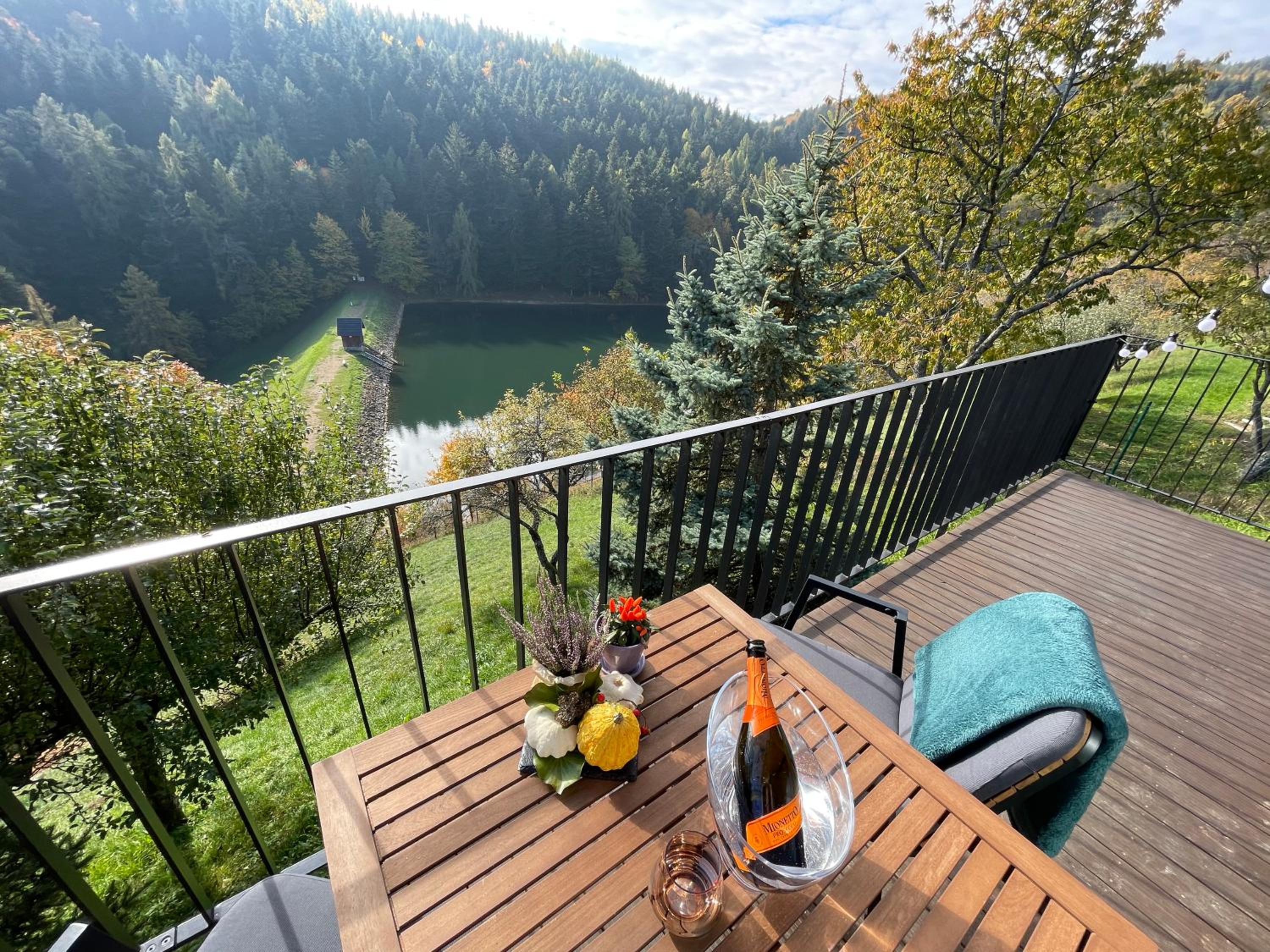 Klinger na dlani - LAKE VIEW view 2
