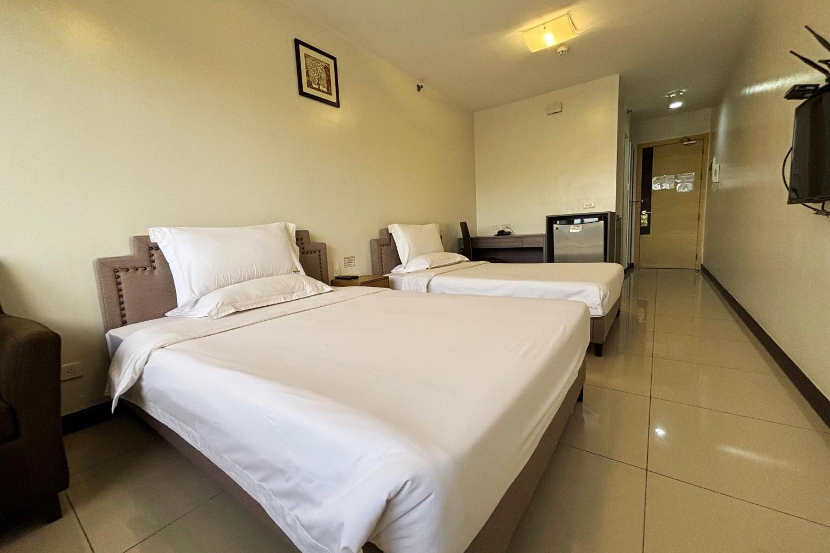 Extremeli Suites
