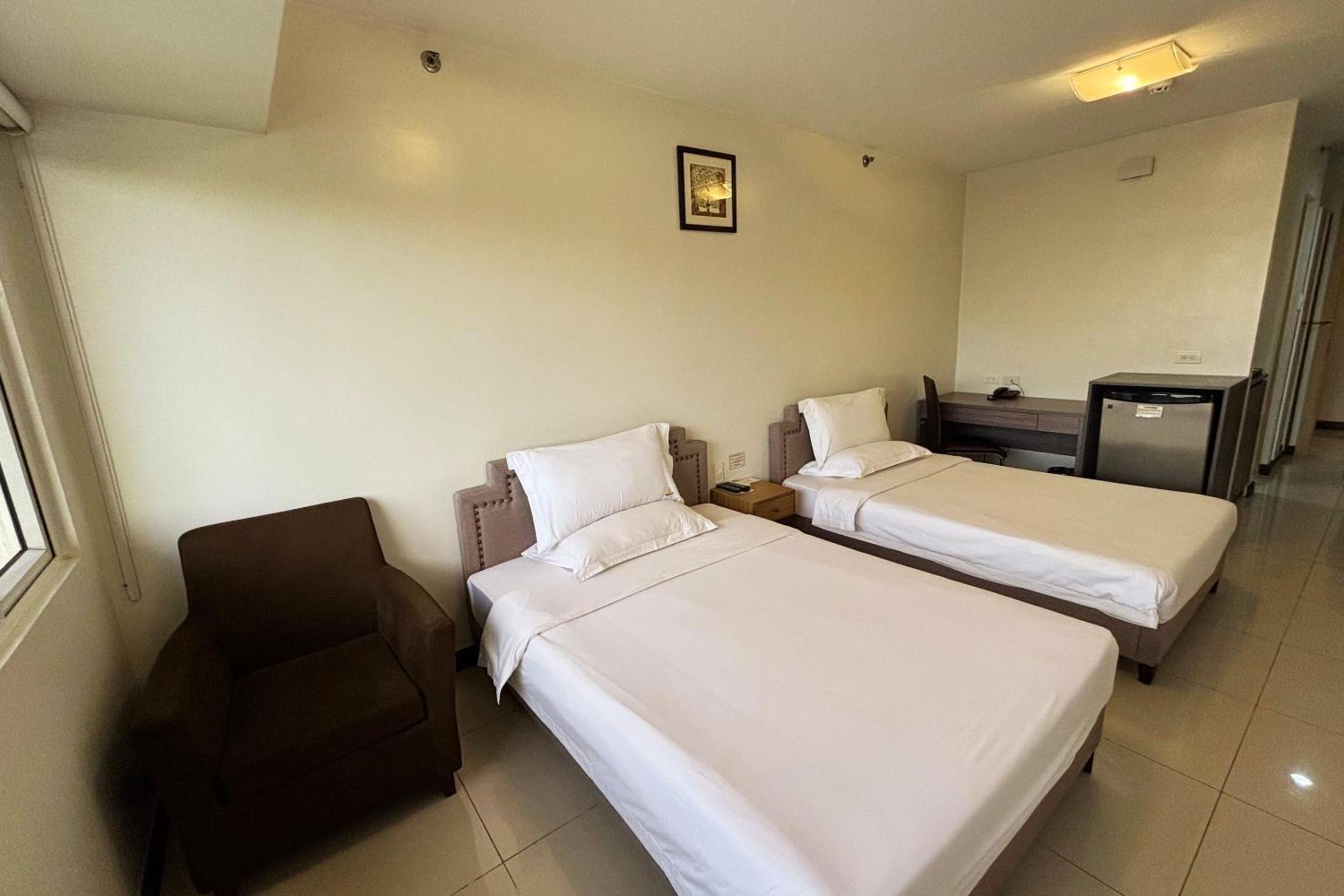 Extremeli Suites