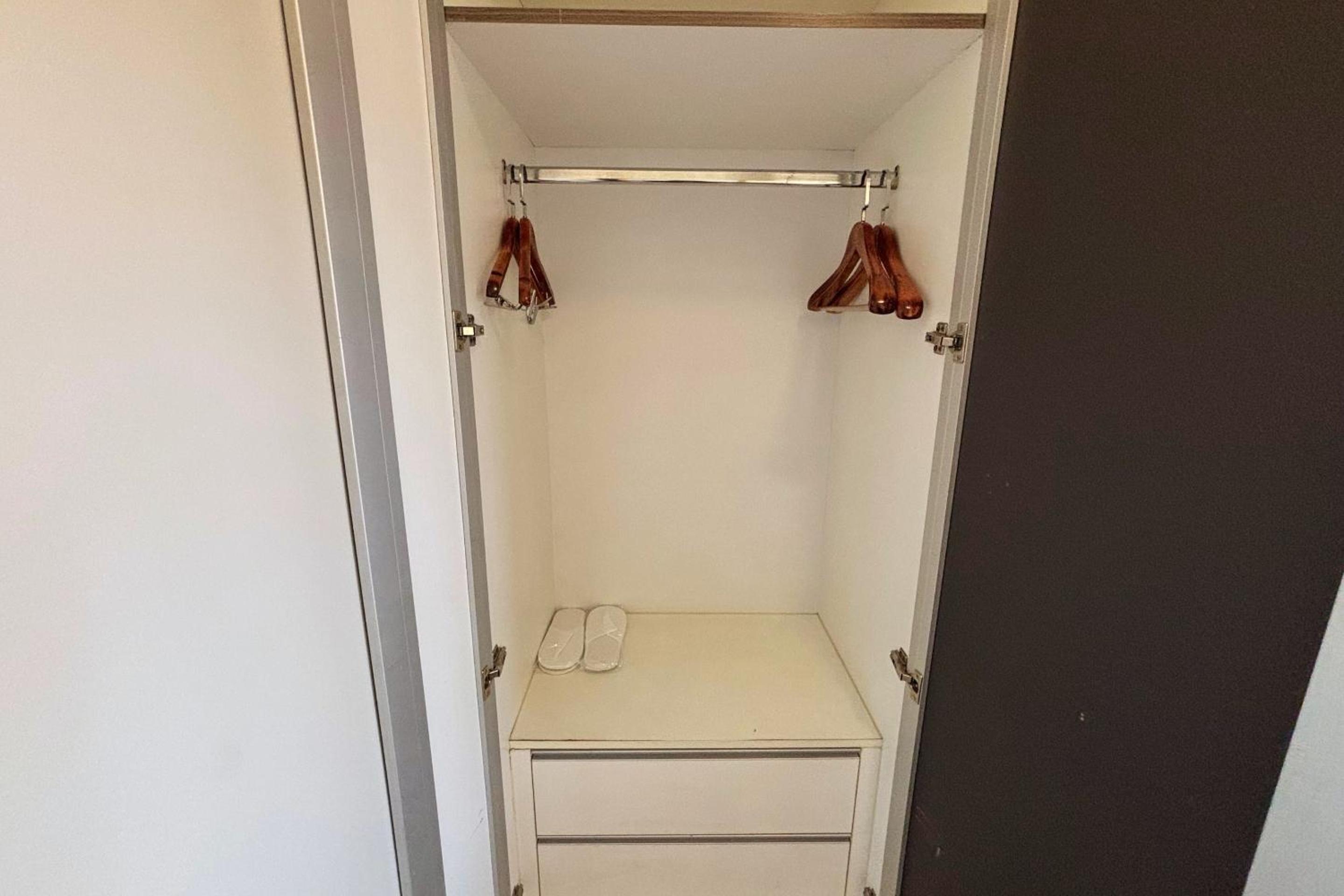 Extremeli Suites