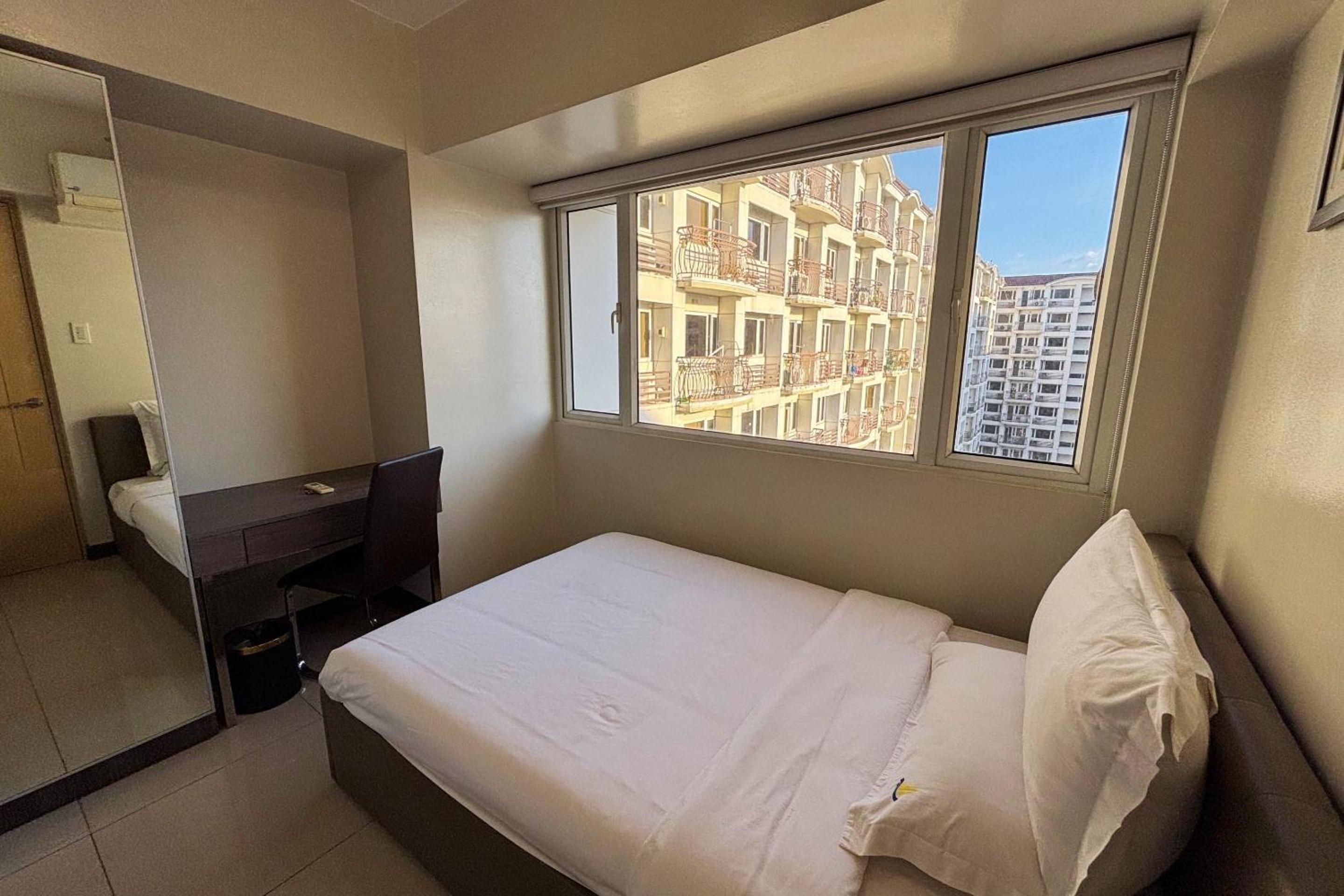 Extremeli Suites