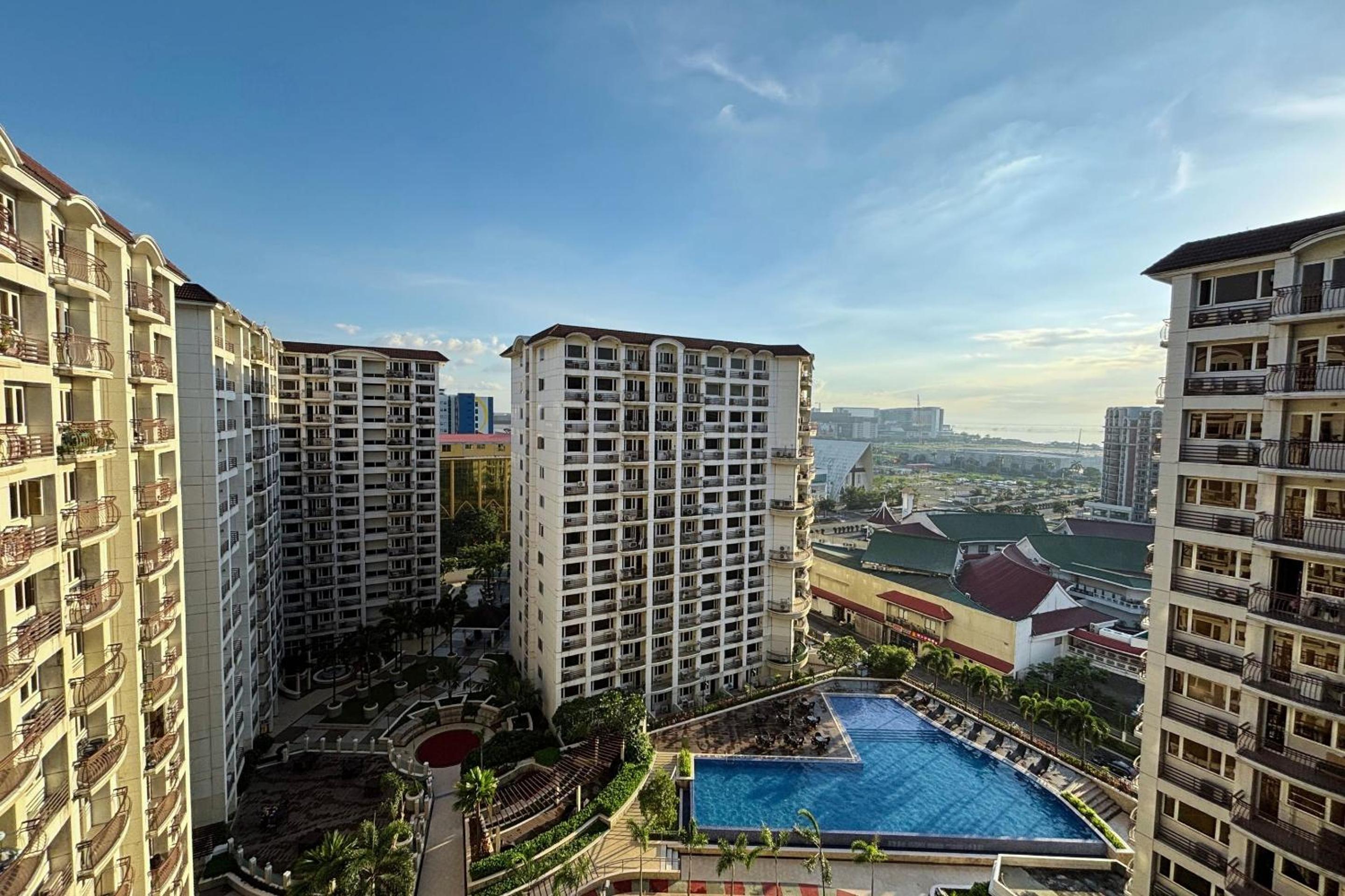 Extremeli Suites