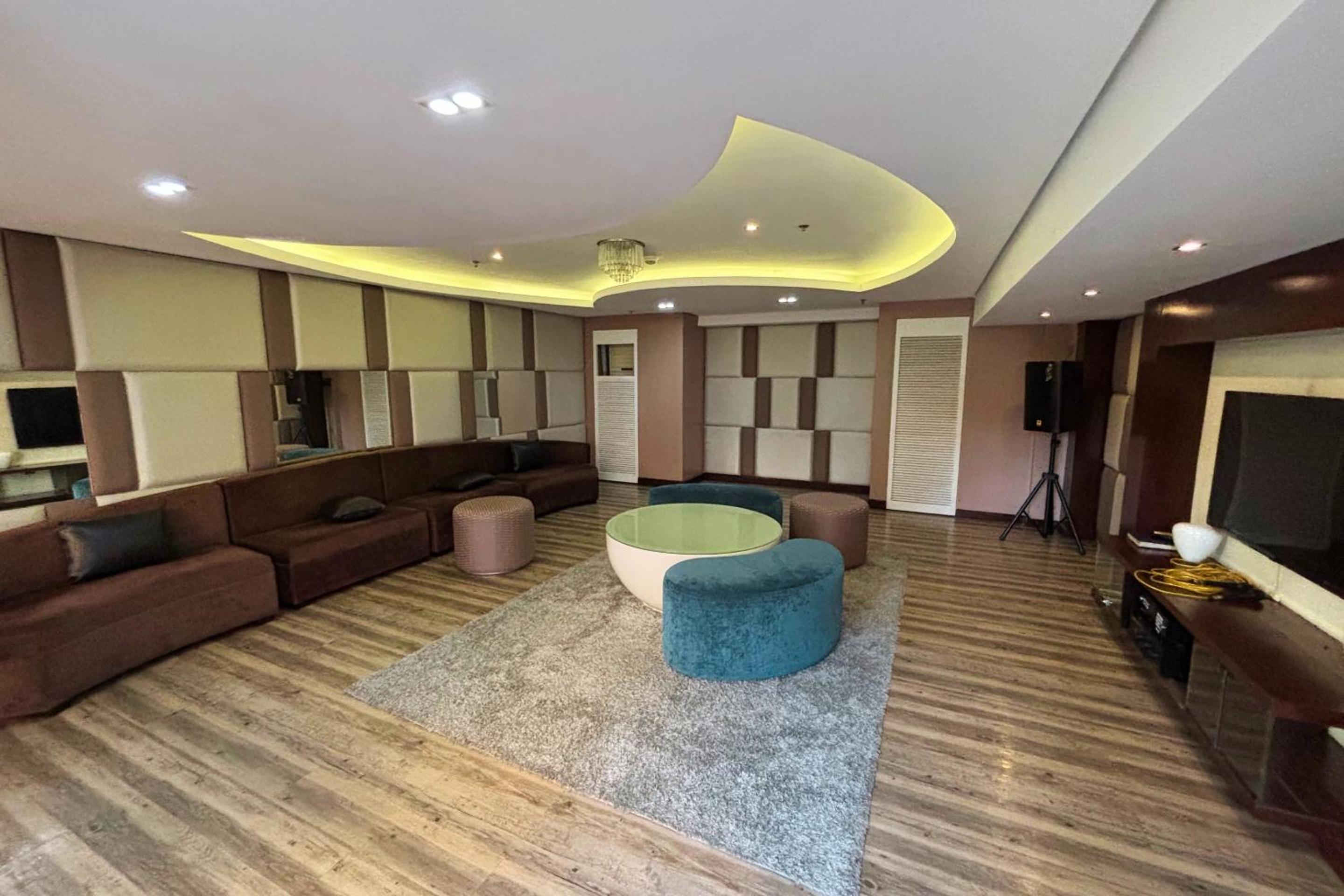 Extremeli Suites