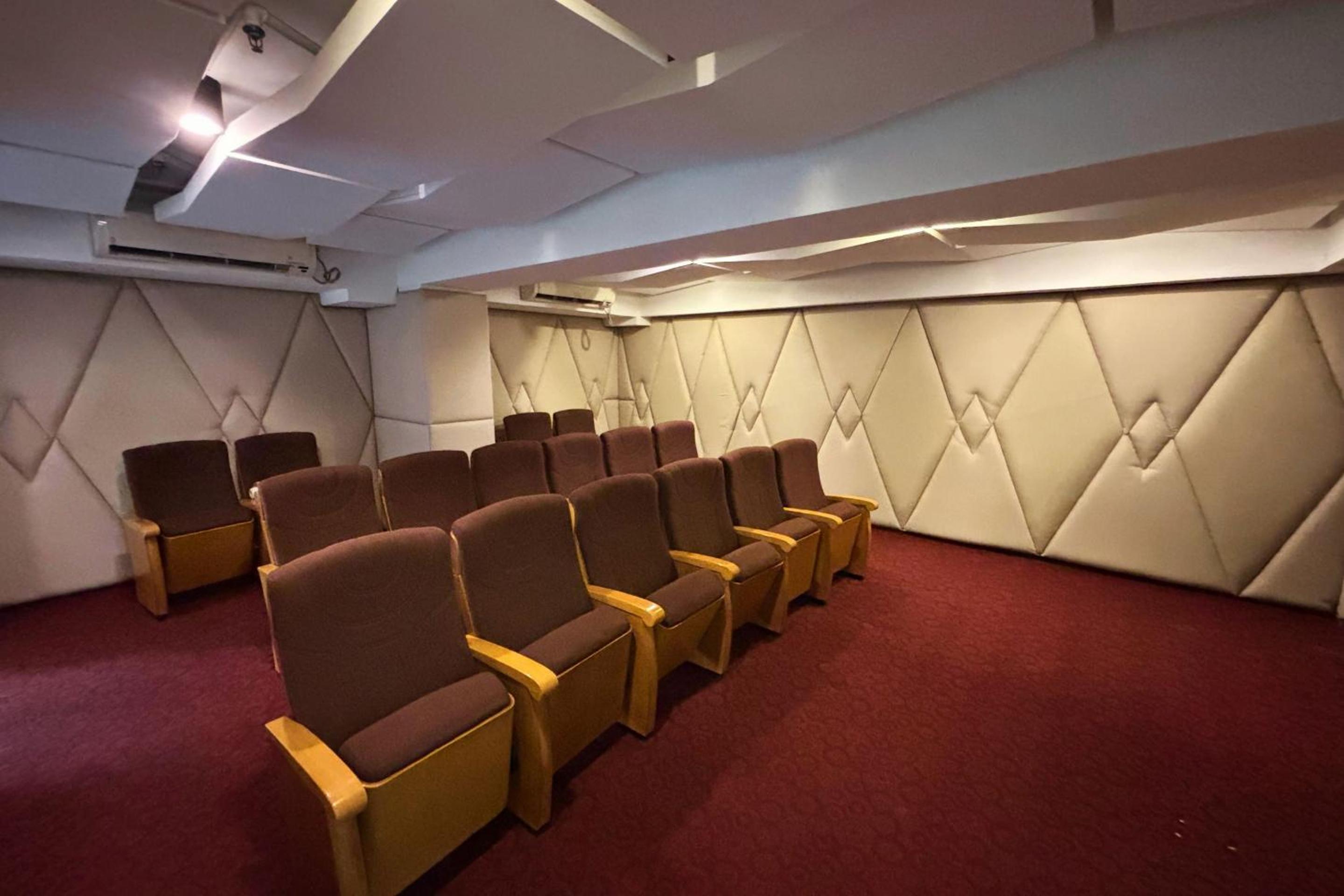 Extremeli Suites