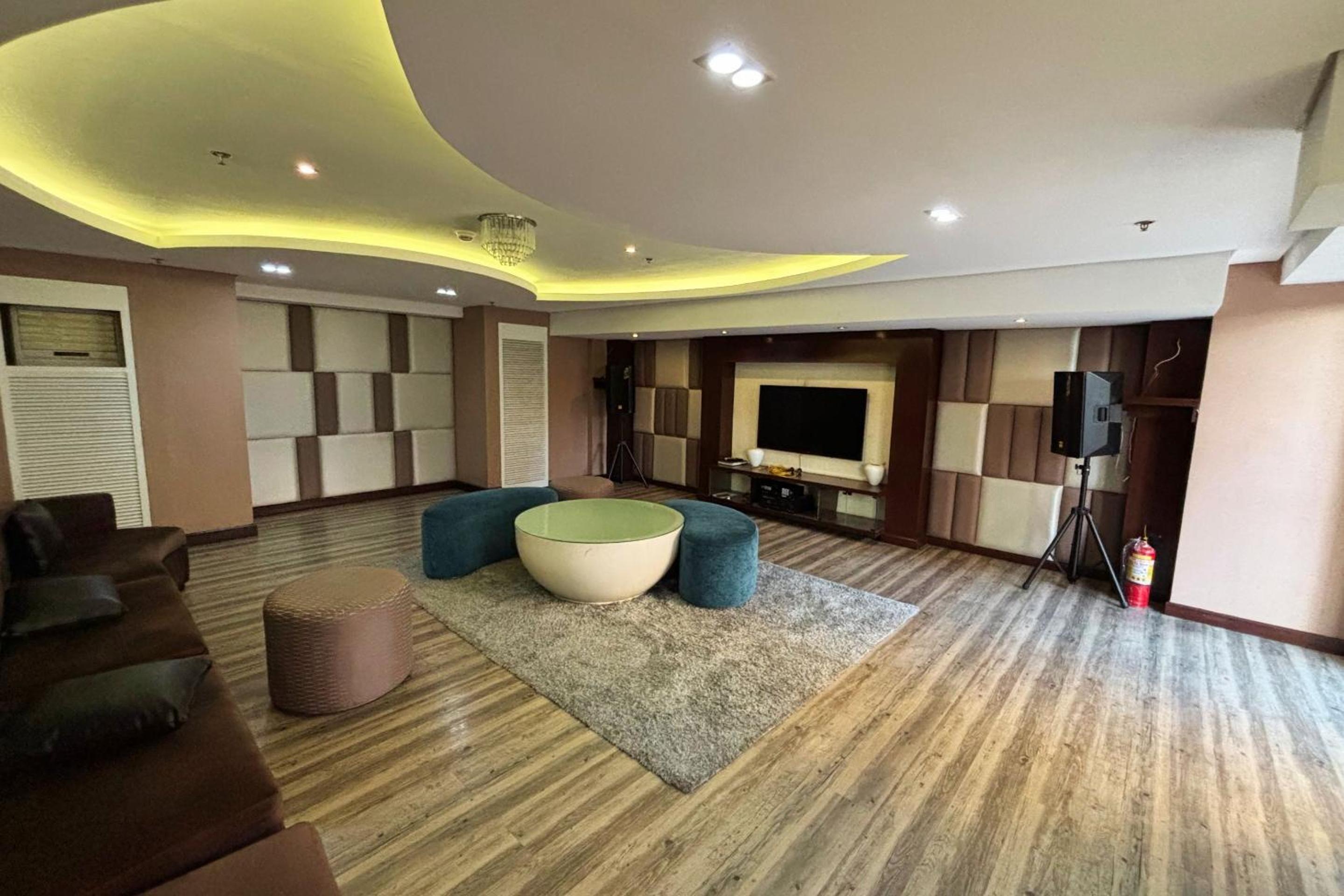 Extremeli Suites
