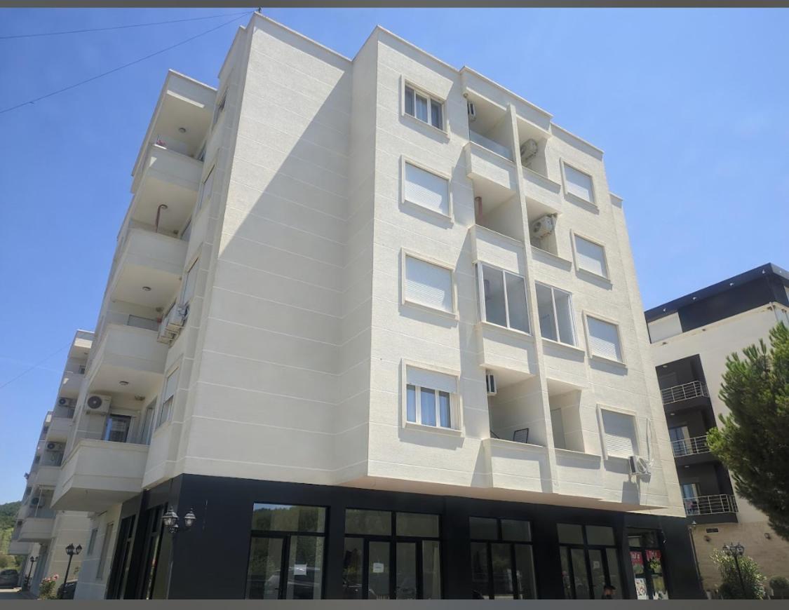 Apartament Todhe - Gjiri Lalezit 500m from the beach