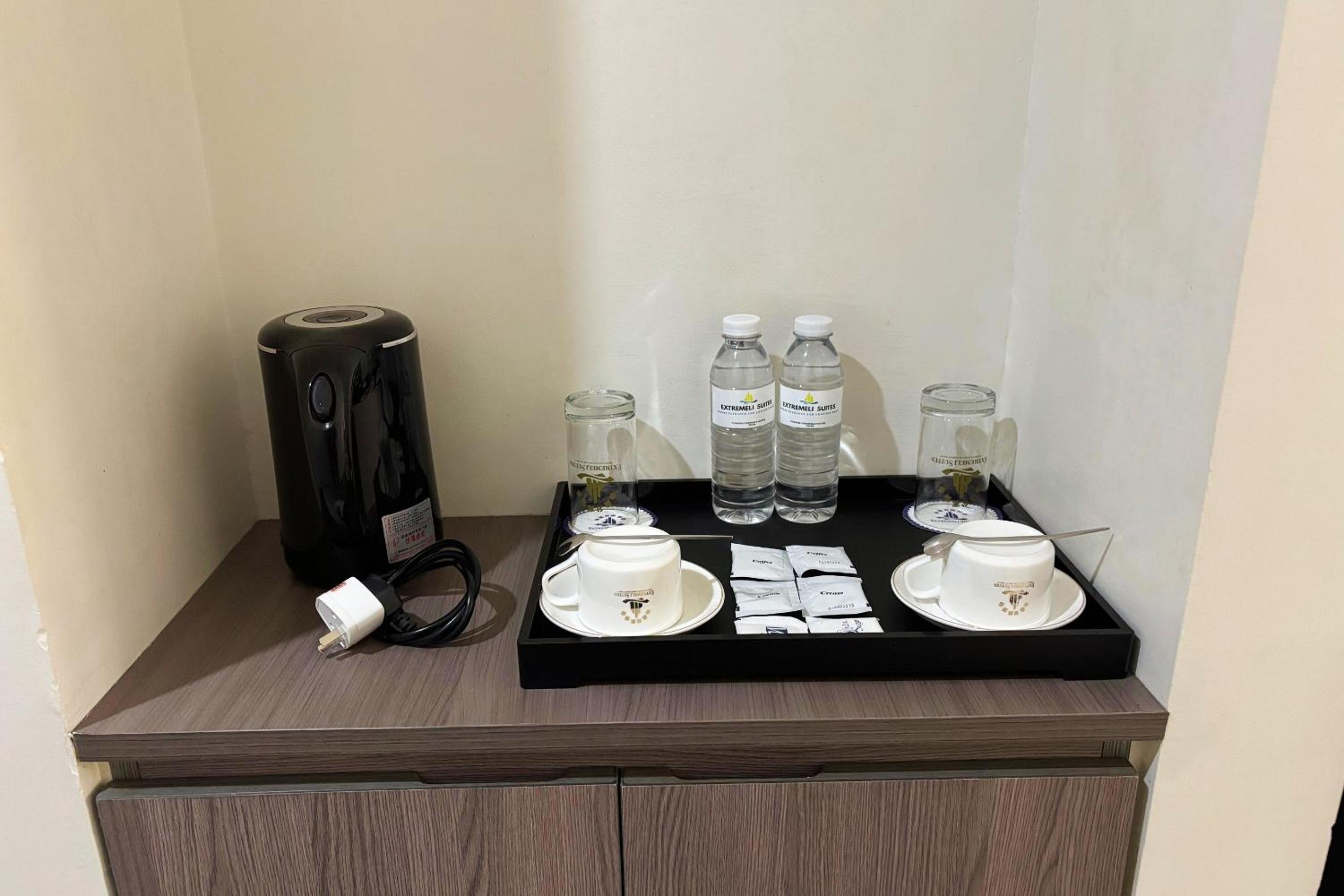 Extremeli Suites