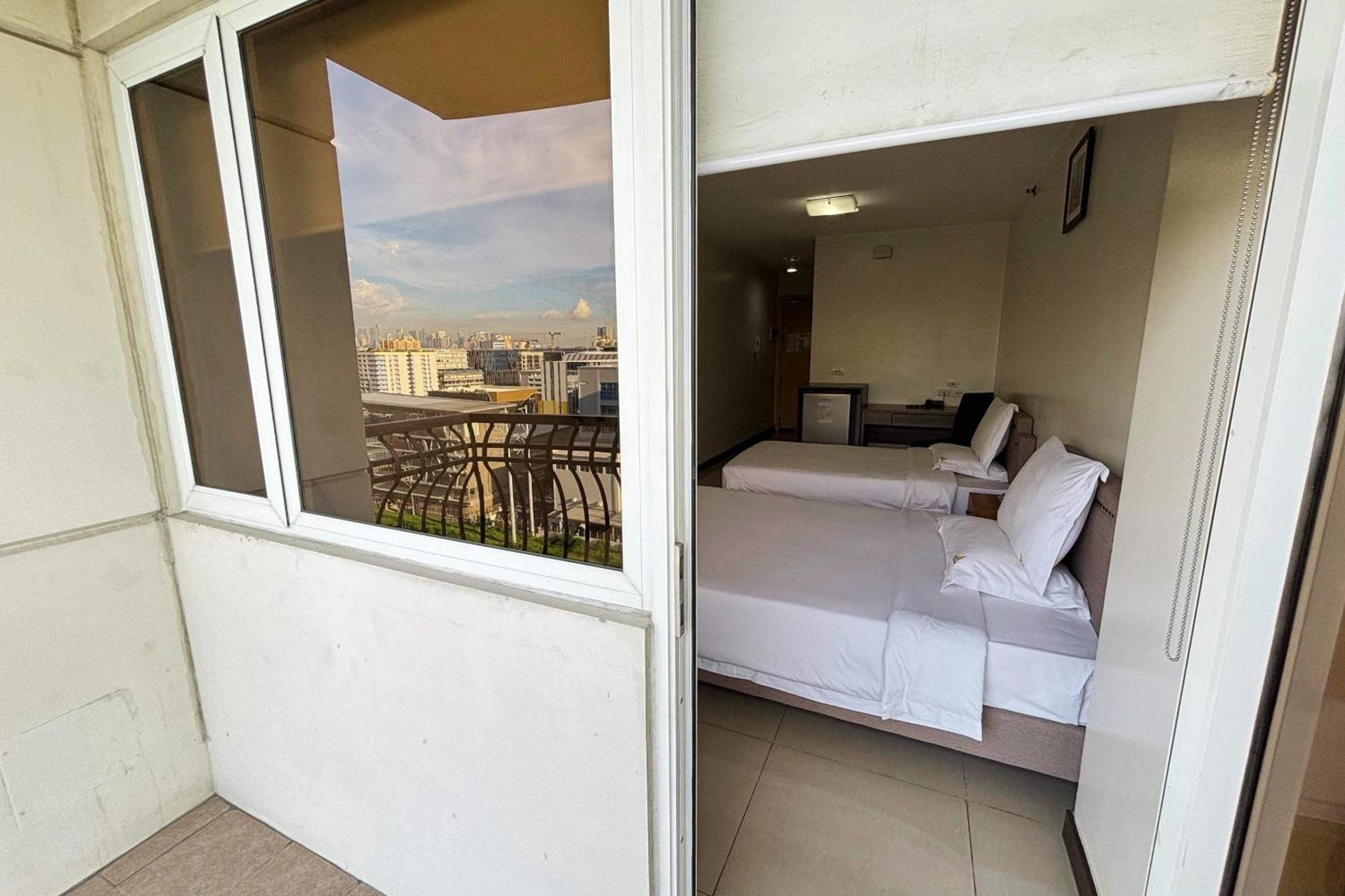 Extremeli Suites