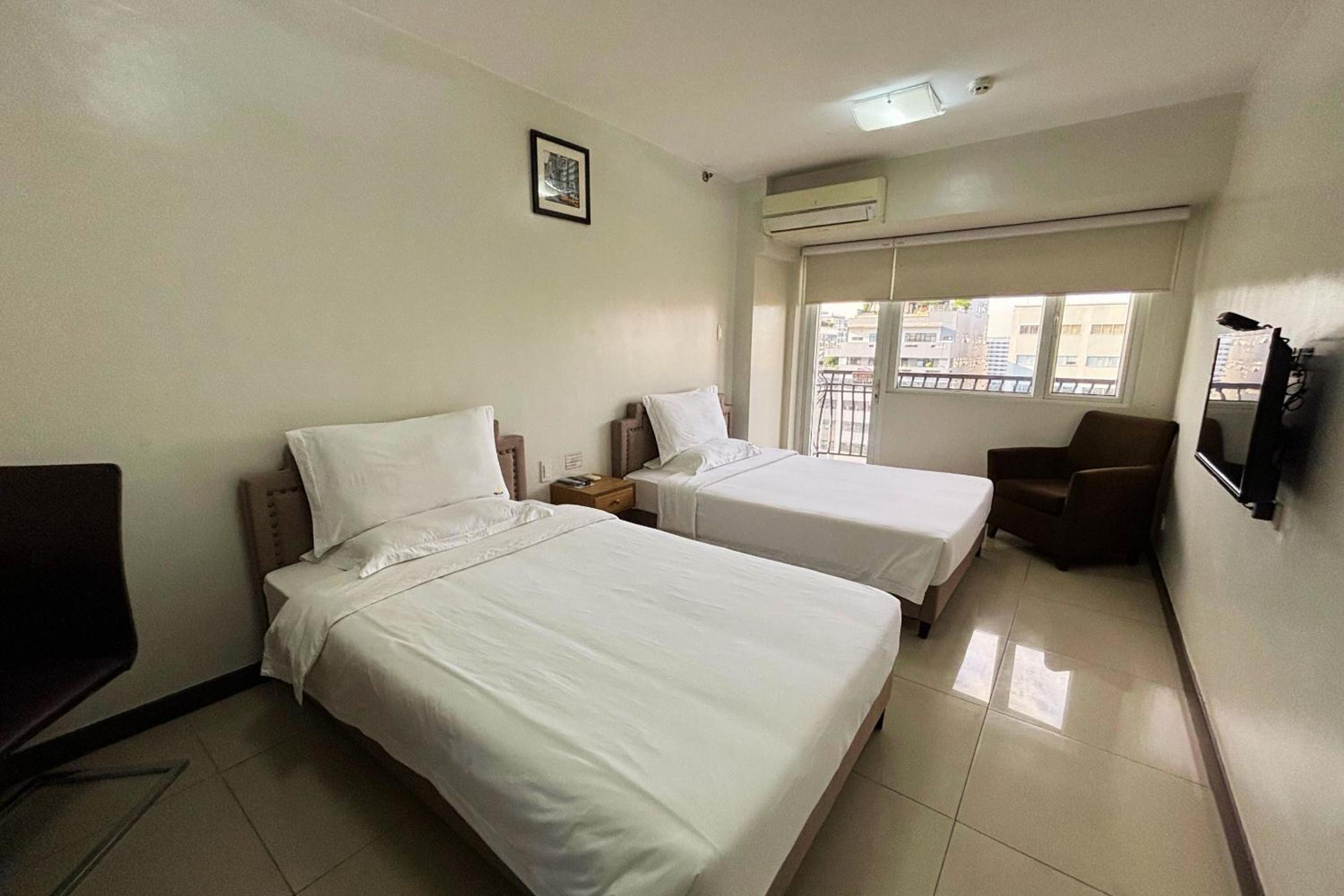 Extremeli Suites