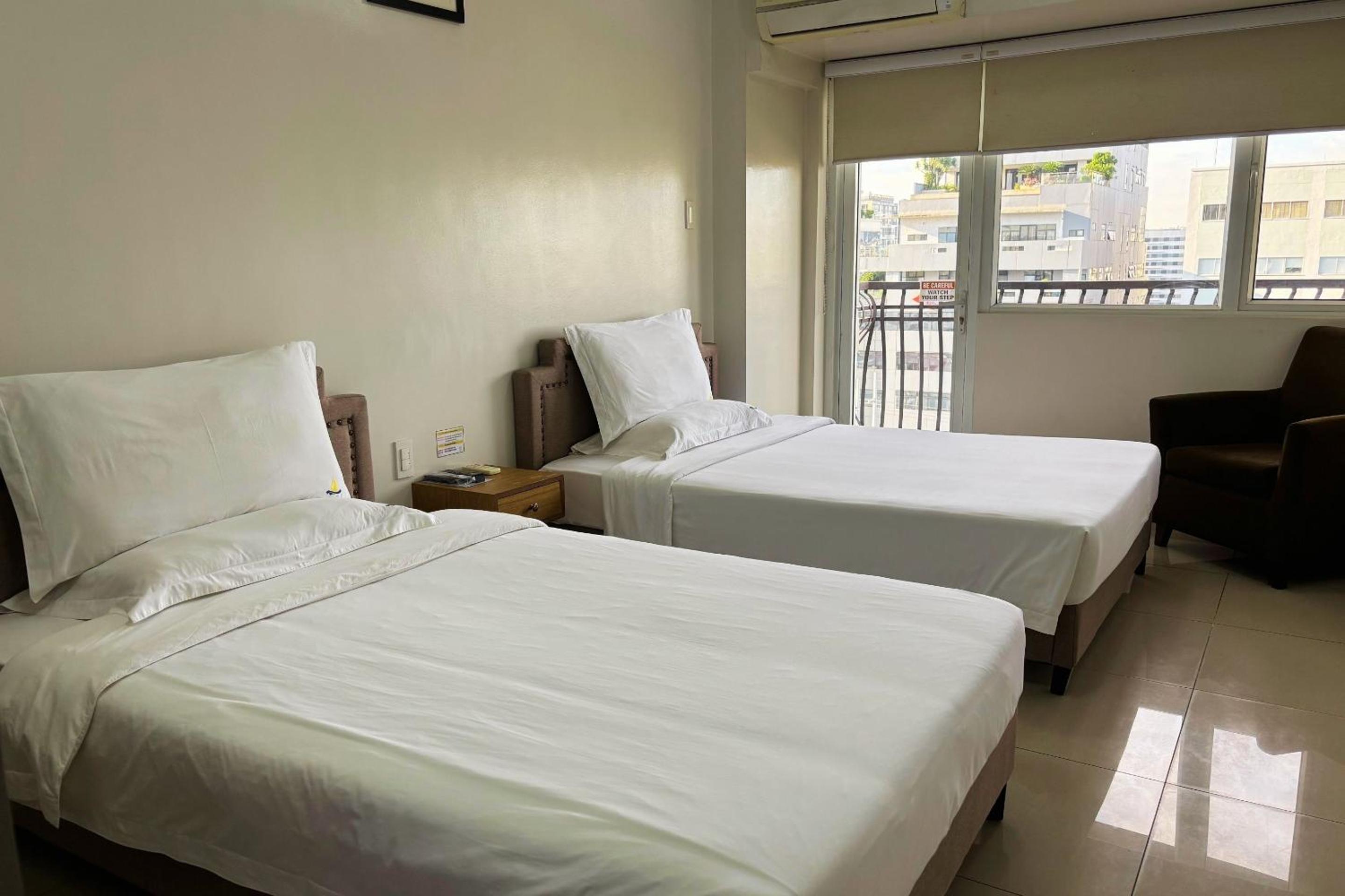 Extremeli Suites