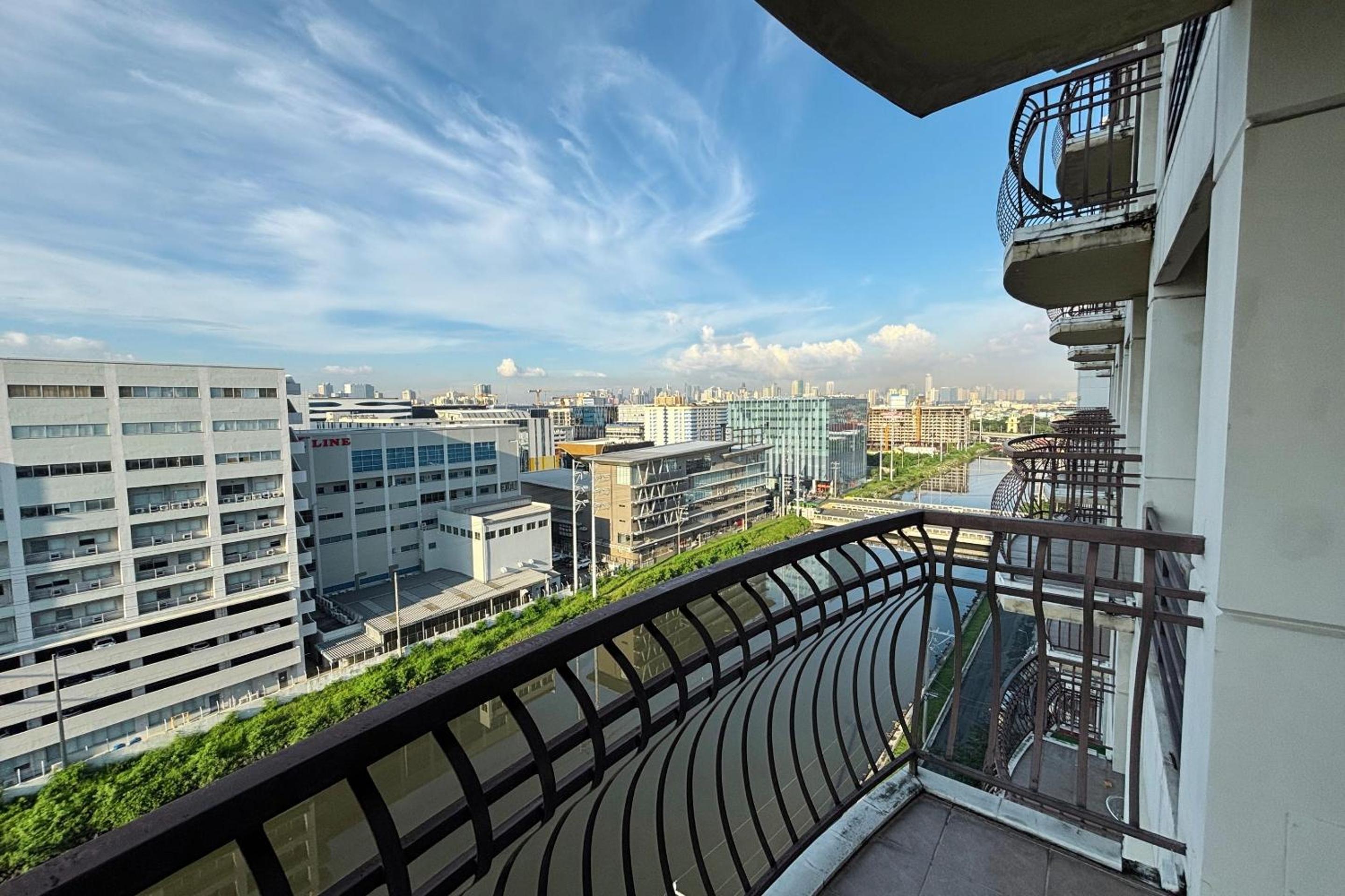 Extremeli Suites
