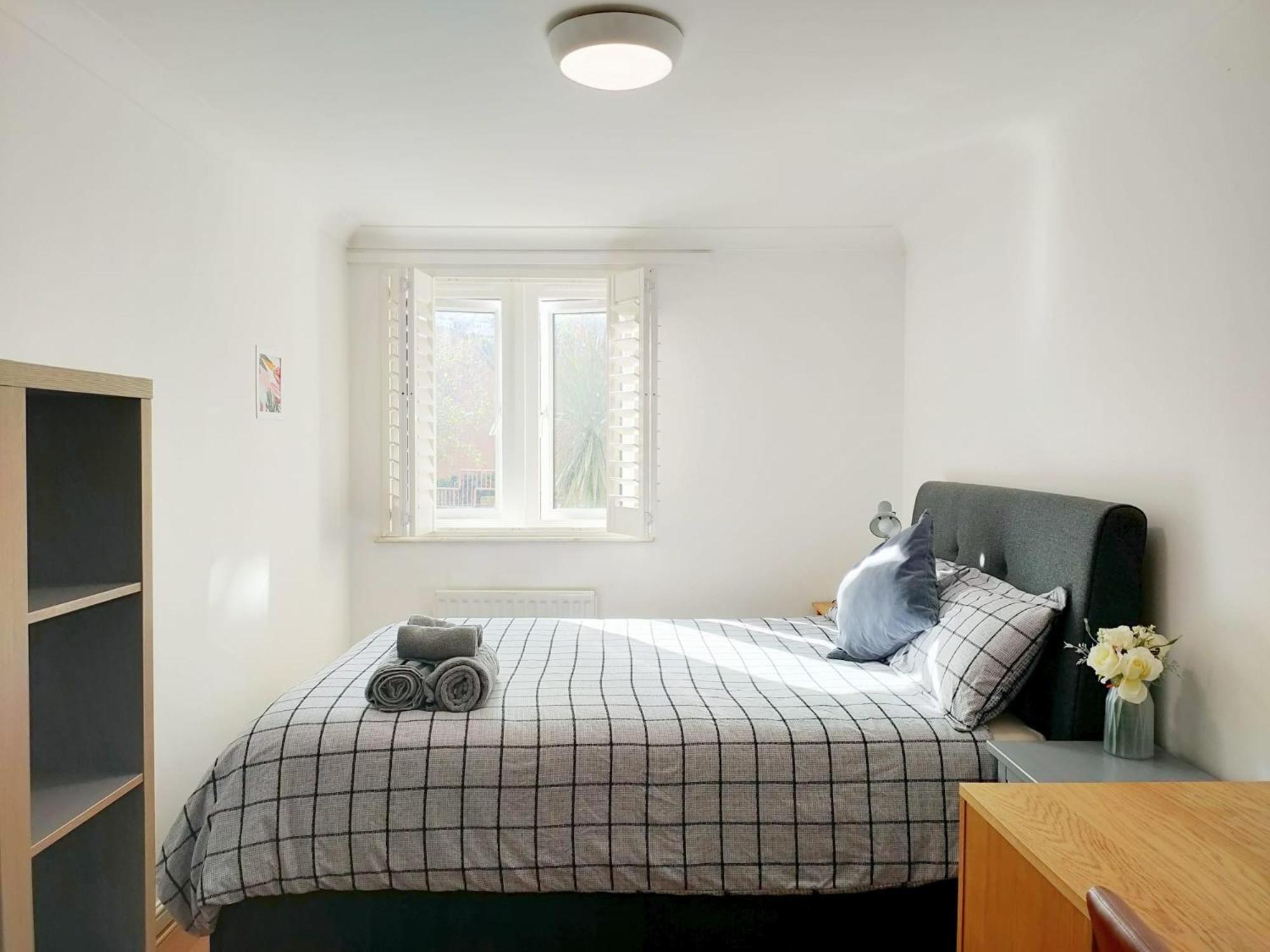 Spacious 3-Bed Cosy Flat in Westminster