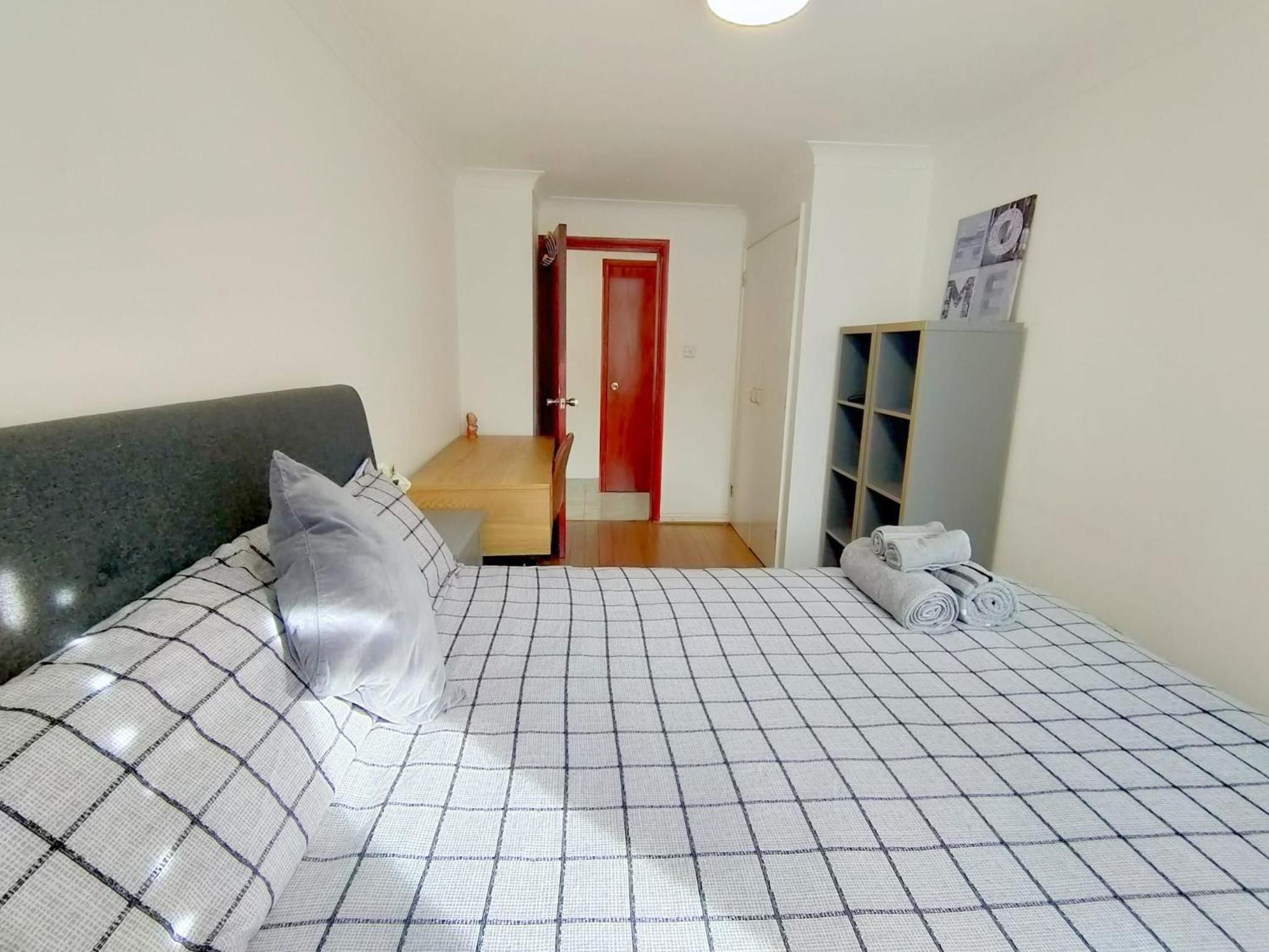 Spacious 3-Bed Cosy Flat in Westminster