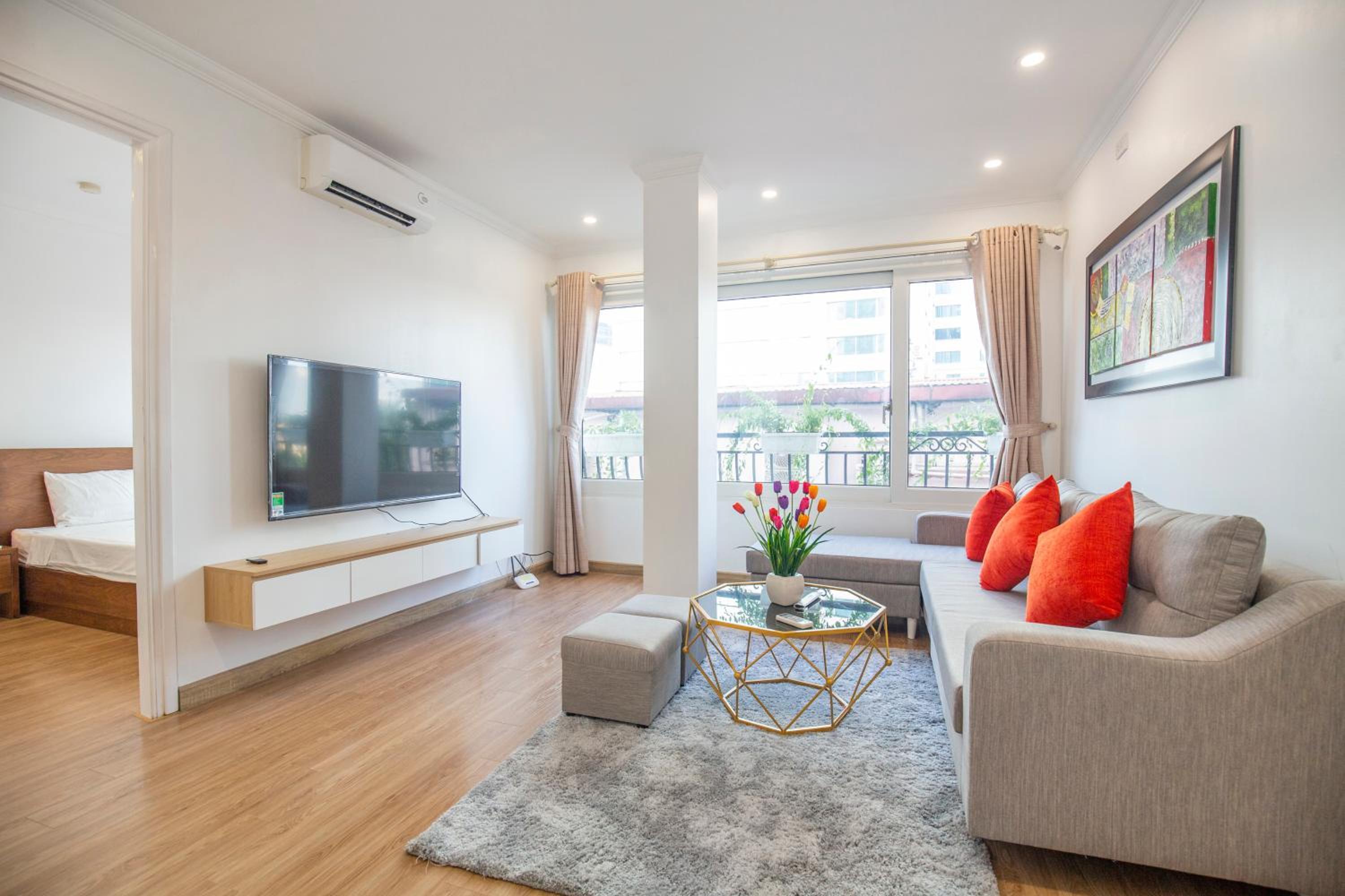 Sumitomo Tower-1 Bed Apartment & Hotel