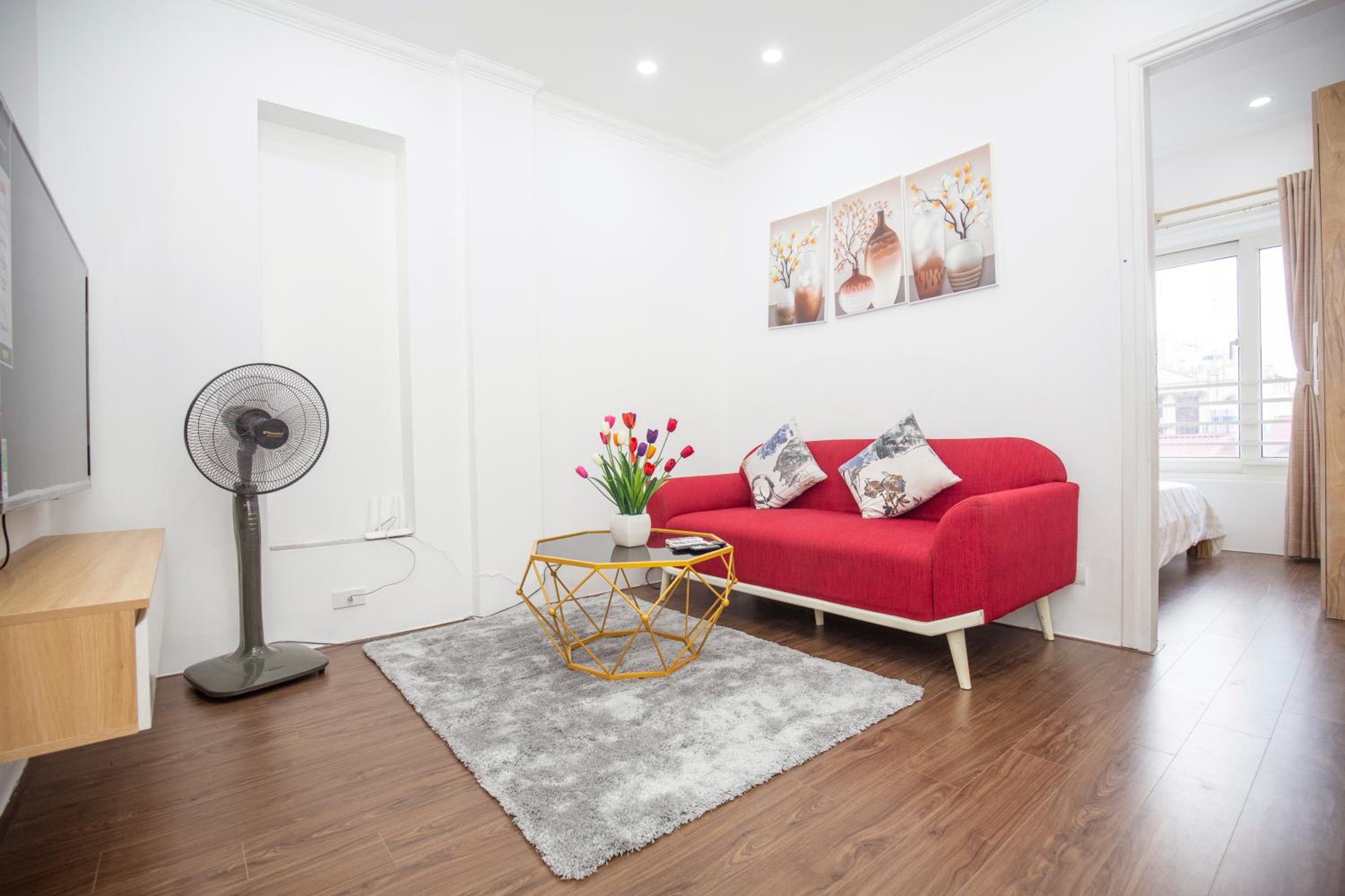 Sumitomo Tower-1 Bed Apartment & Hotel