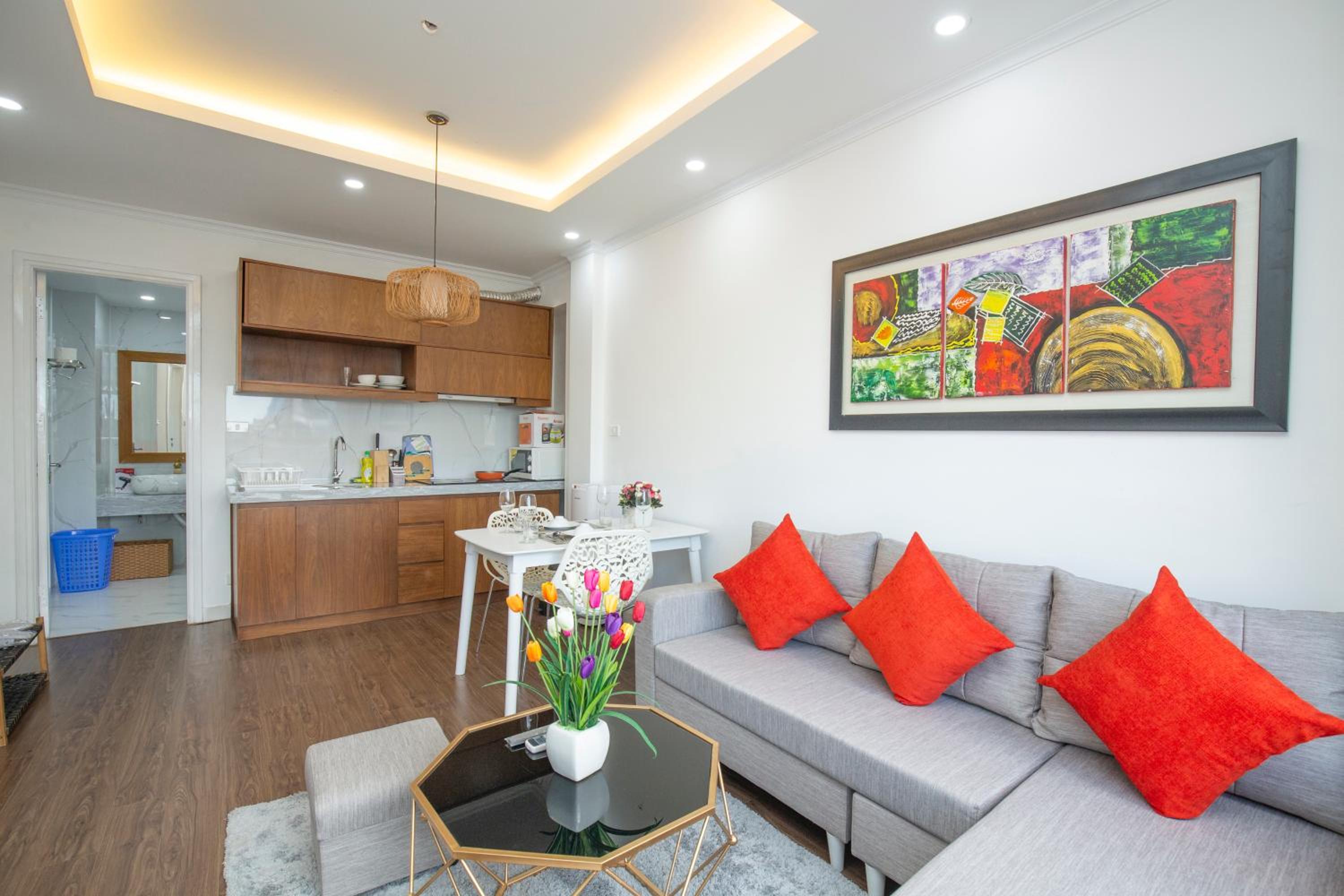 Sumitomo Tower-1 Bed Apartment & Hotel