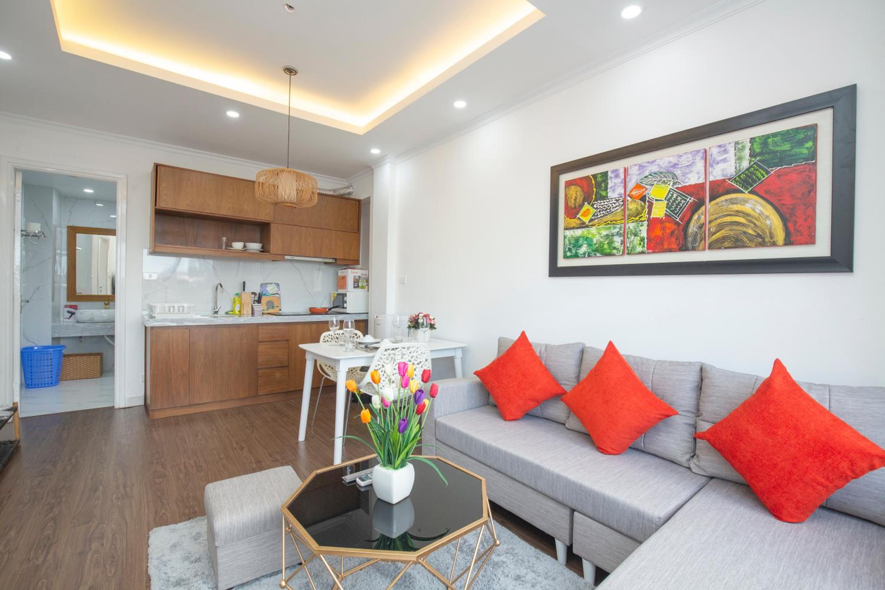 Sumitomo Tower-1 Bed Apartment & Hotel