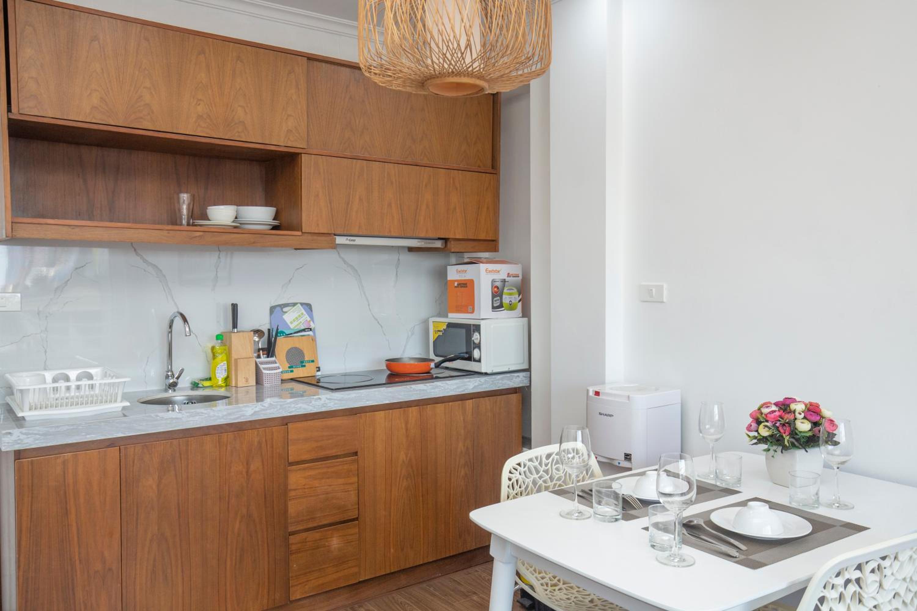 Sumitomo Tower-1 Bed Apartment & Hotel