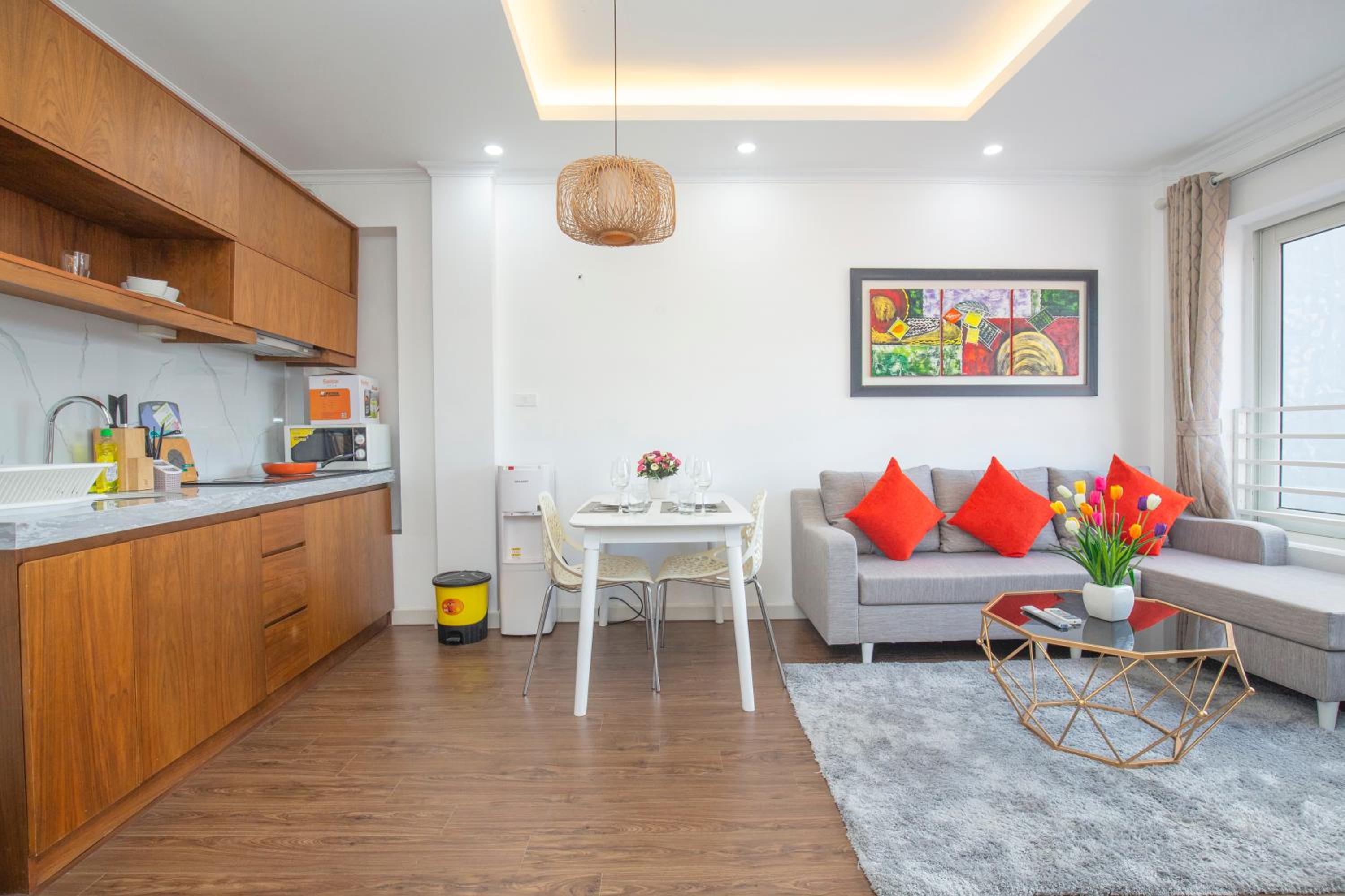 Sumitomo Tower-1 Bed Apartment & Hotel