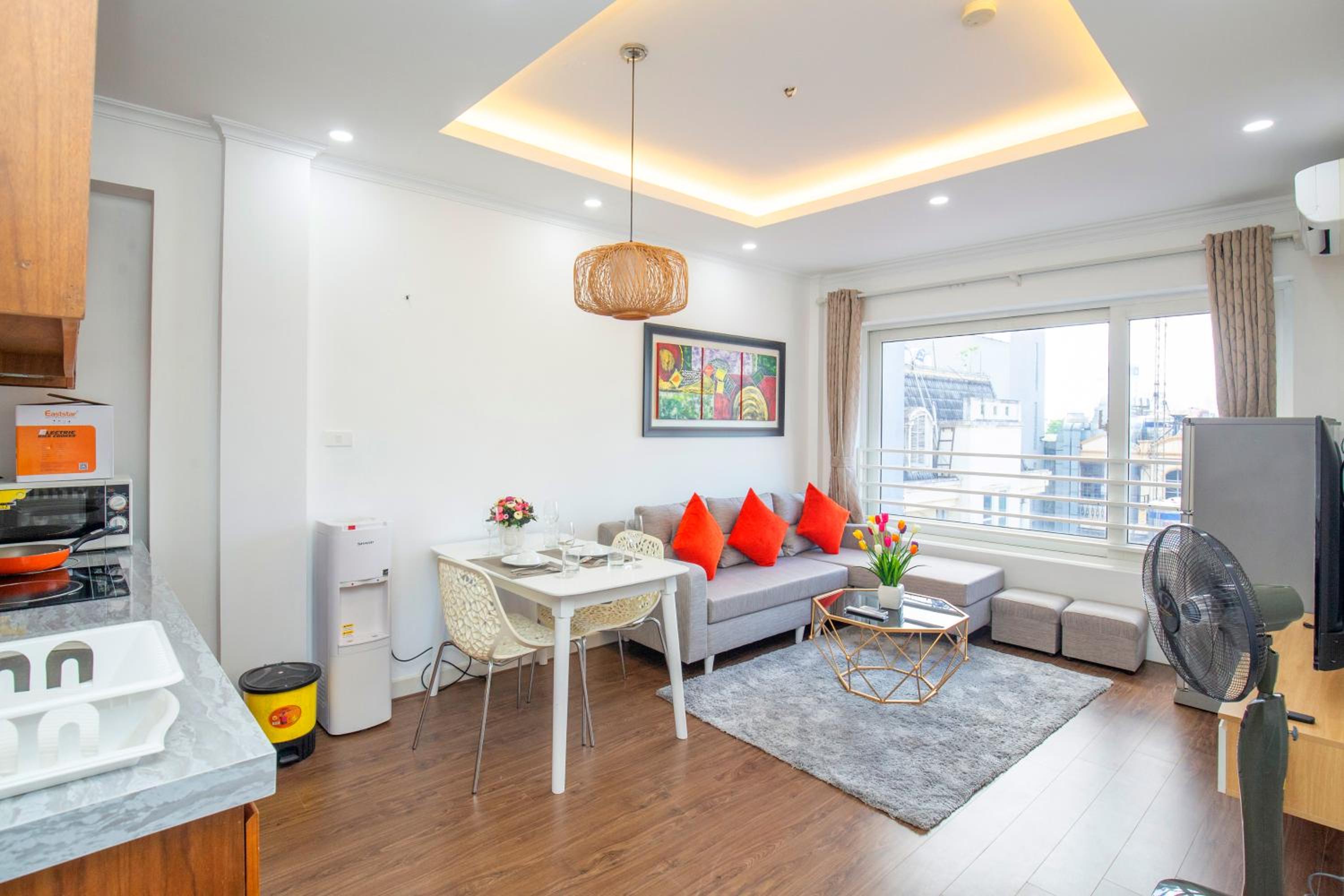 Sumitomo Tower-1 Bed Apartment & Hotel