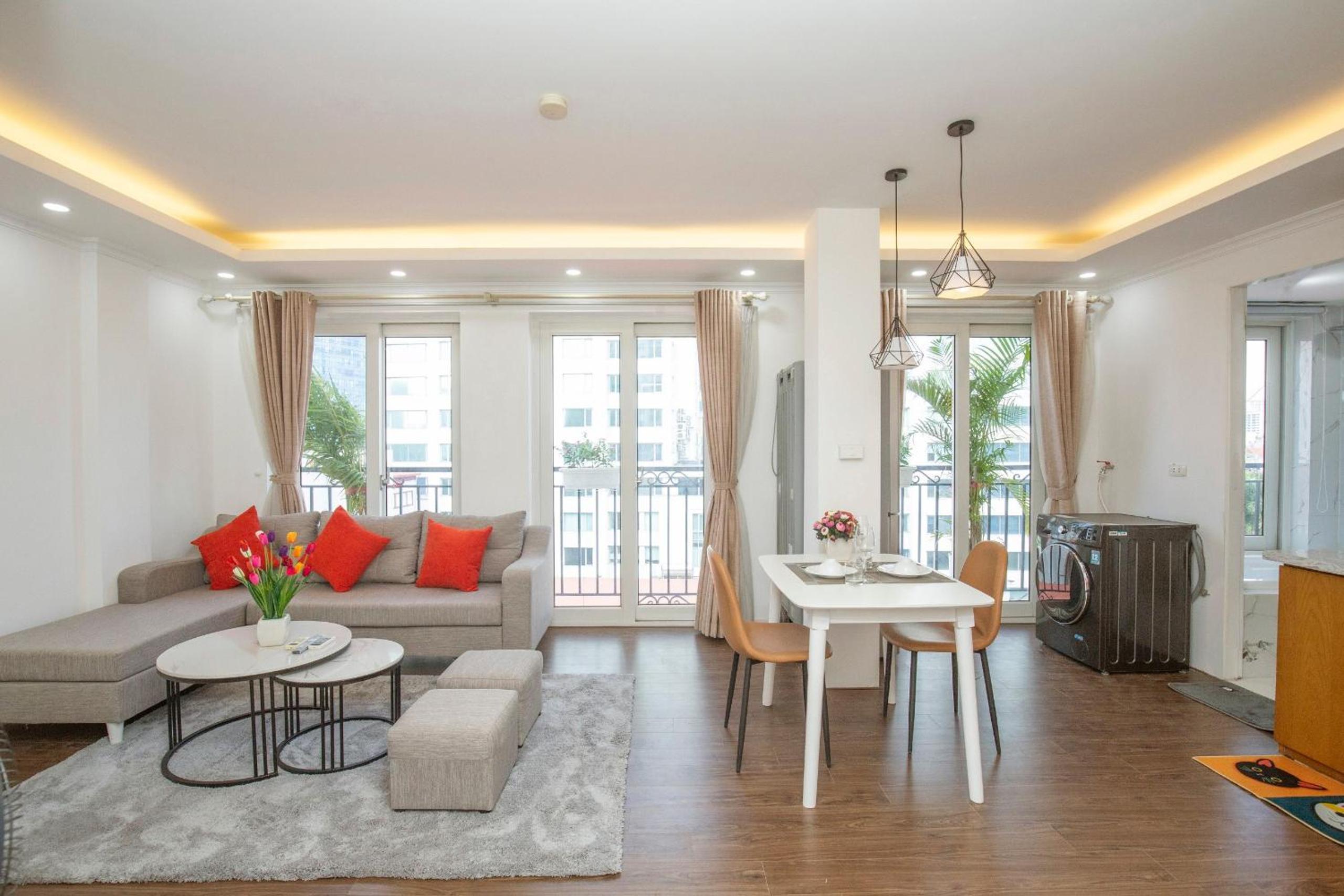 Sumitomo Tower-1 Bed Apartment & Hotel