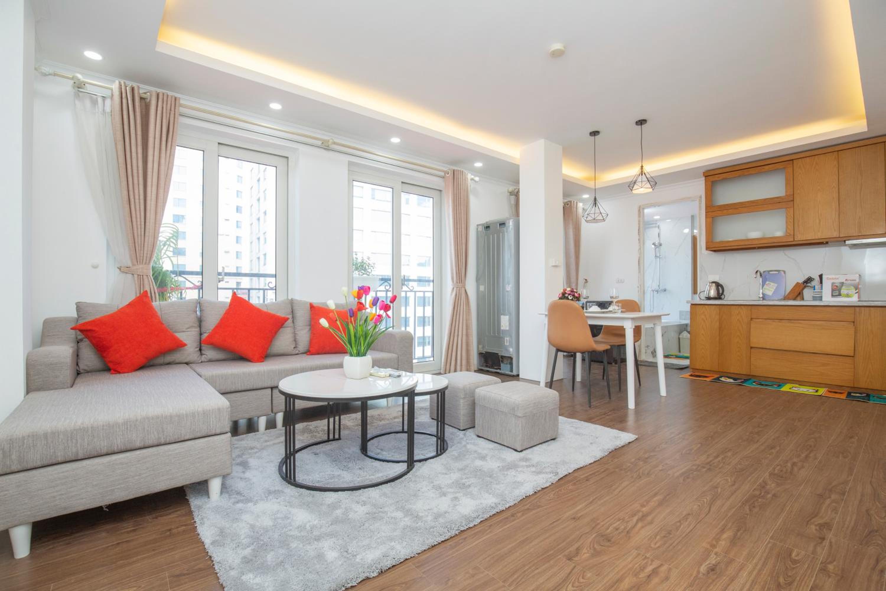Sumitomo Tower-1 Bed Apartment & Hotel