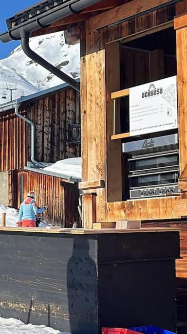 Lovely appartment in Rueras bei Sedrun