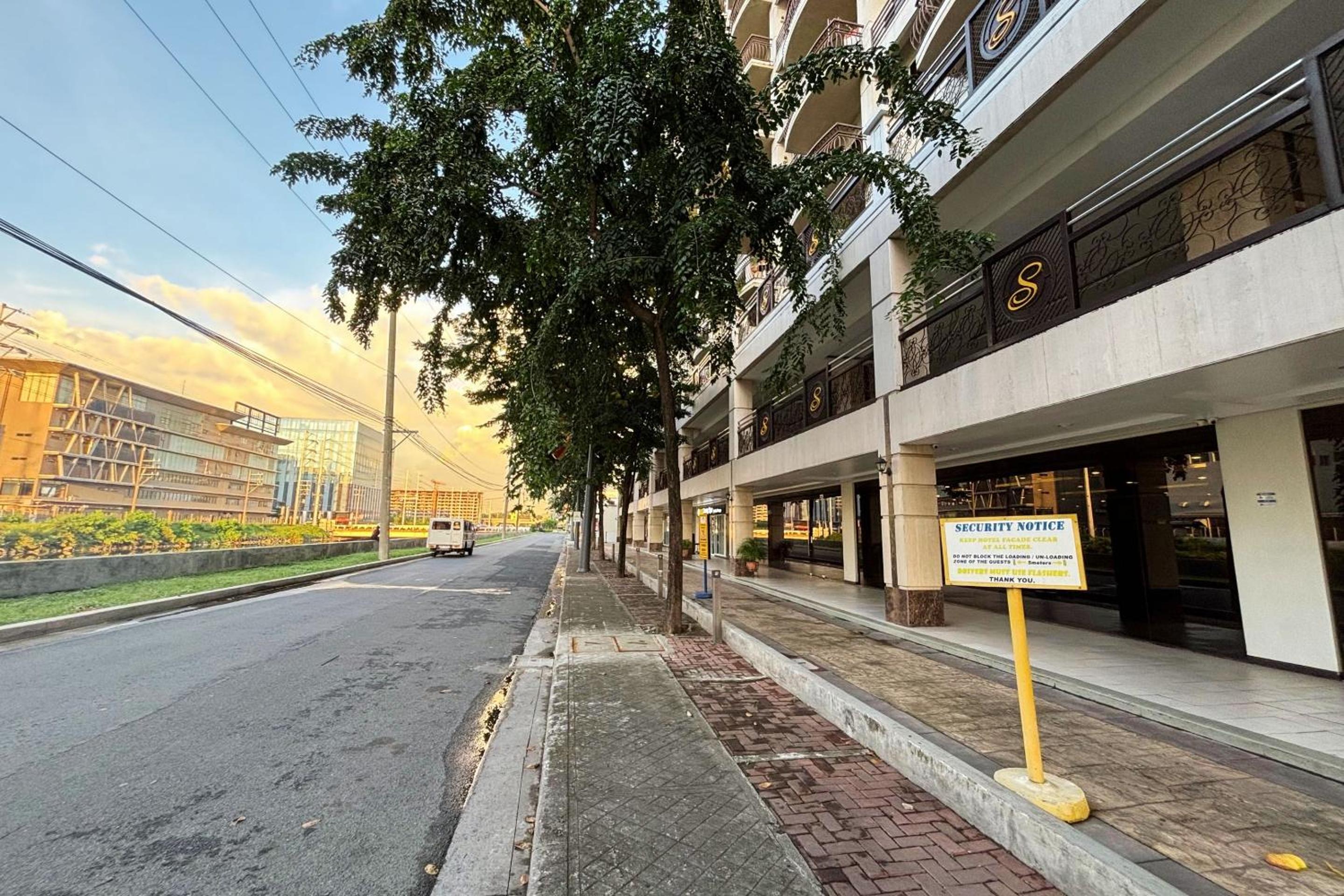 Extremeli Suites