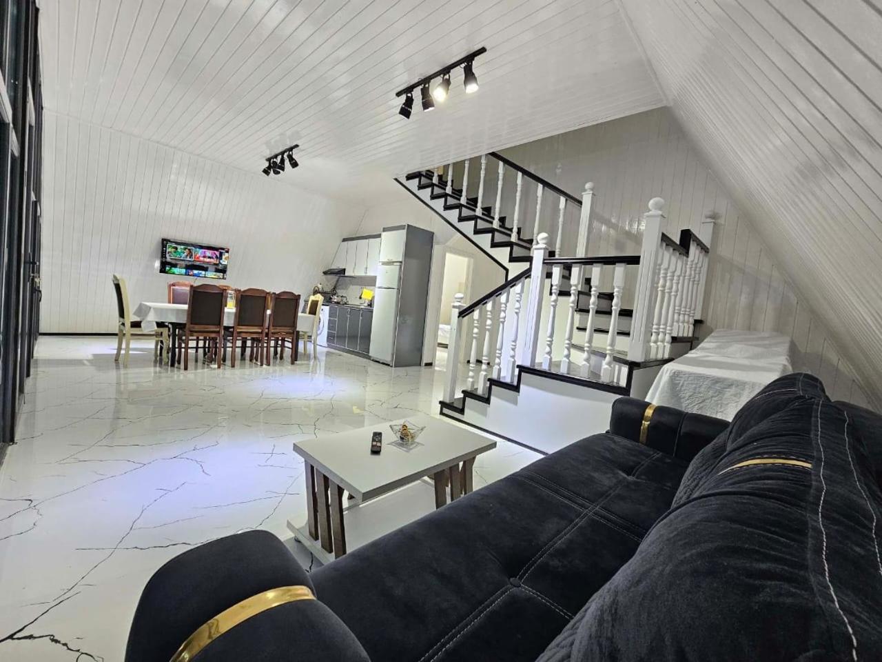 Dreamscape Villa