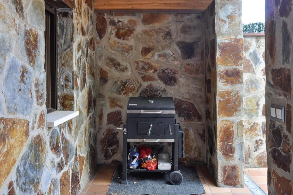 Acogedora con Jardín y Chimenea by CABANA Rentals