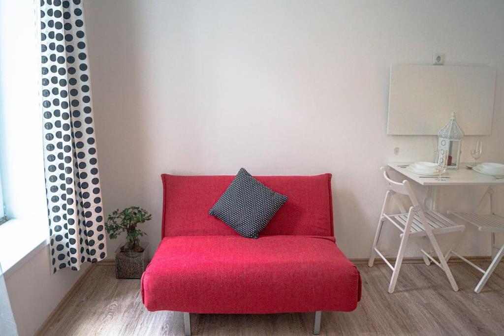 2 Spacious Apts for 6P, Only 7Min to Stadthalle