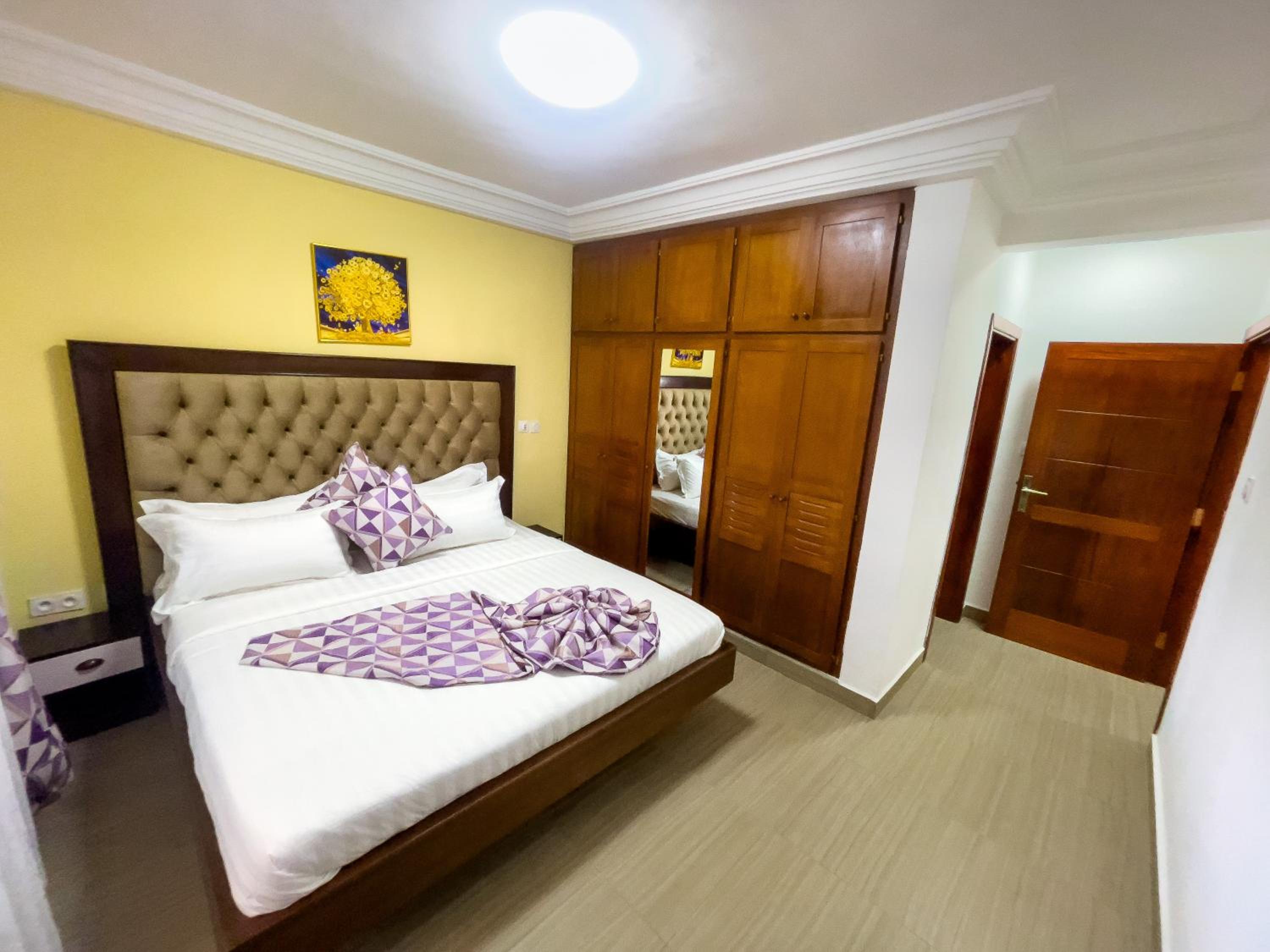 G&G Residency