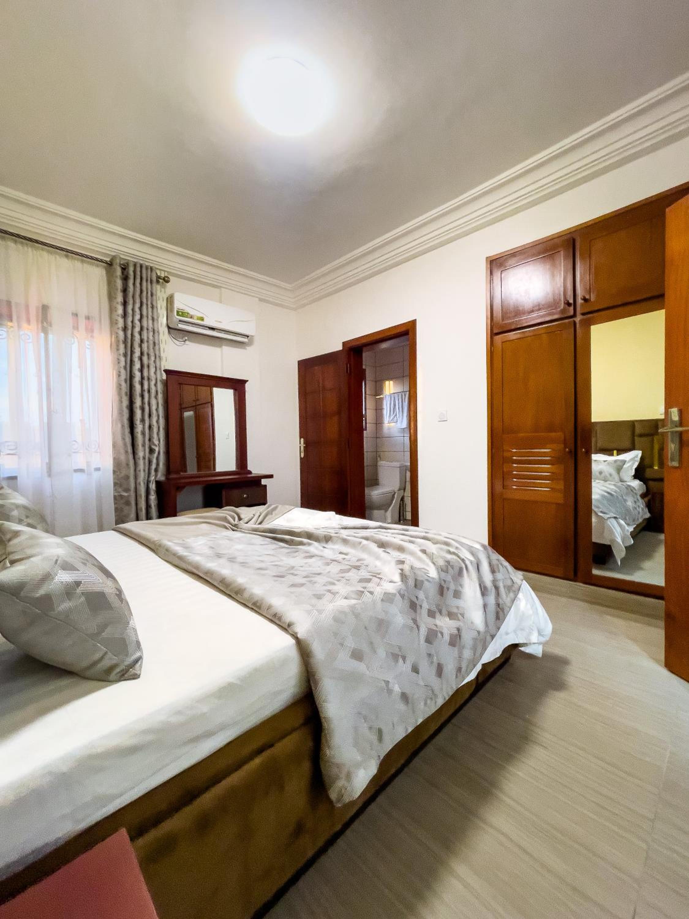 G&G Residency